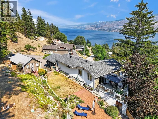 5868 MACGREGOR ROAD, Peachland 3