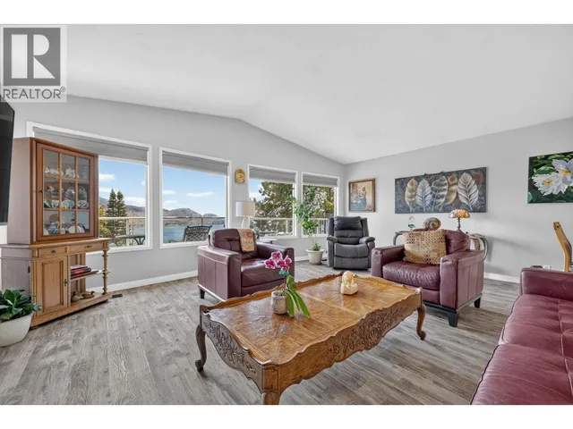 5868 MACGREGOR ROAD, Peachland 4