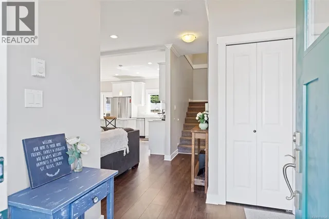 1286 MCLEOD PLACE, Langford 5