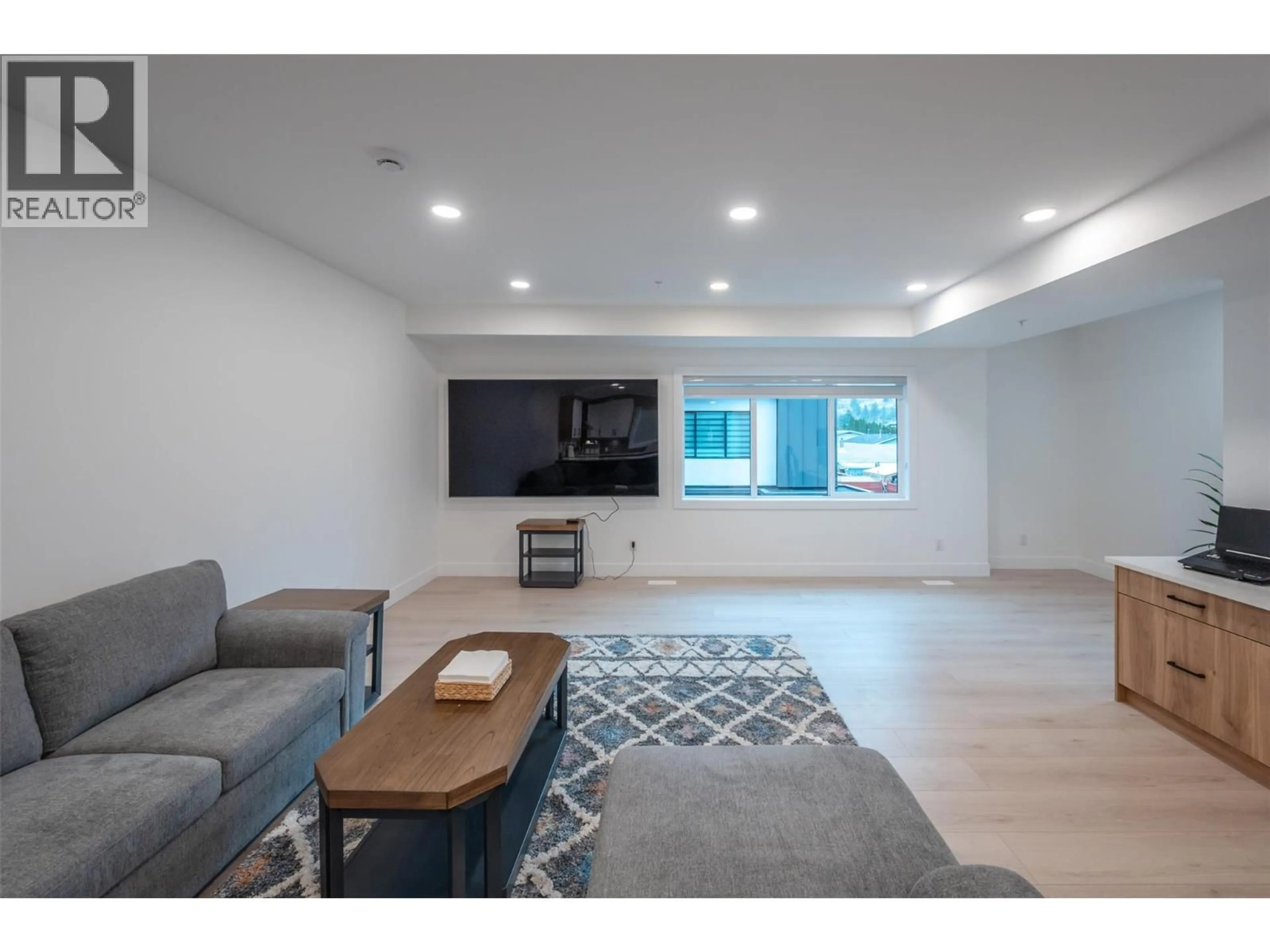 Living room with furniture, unknown for 108 - 10615 ELLIOTT STREET, Summerland British Columbia V0H1Z2