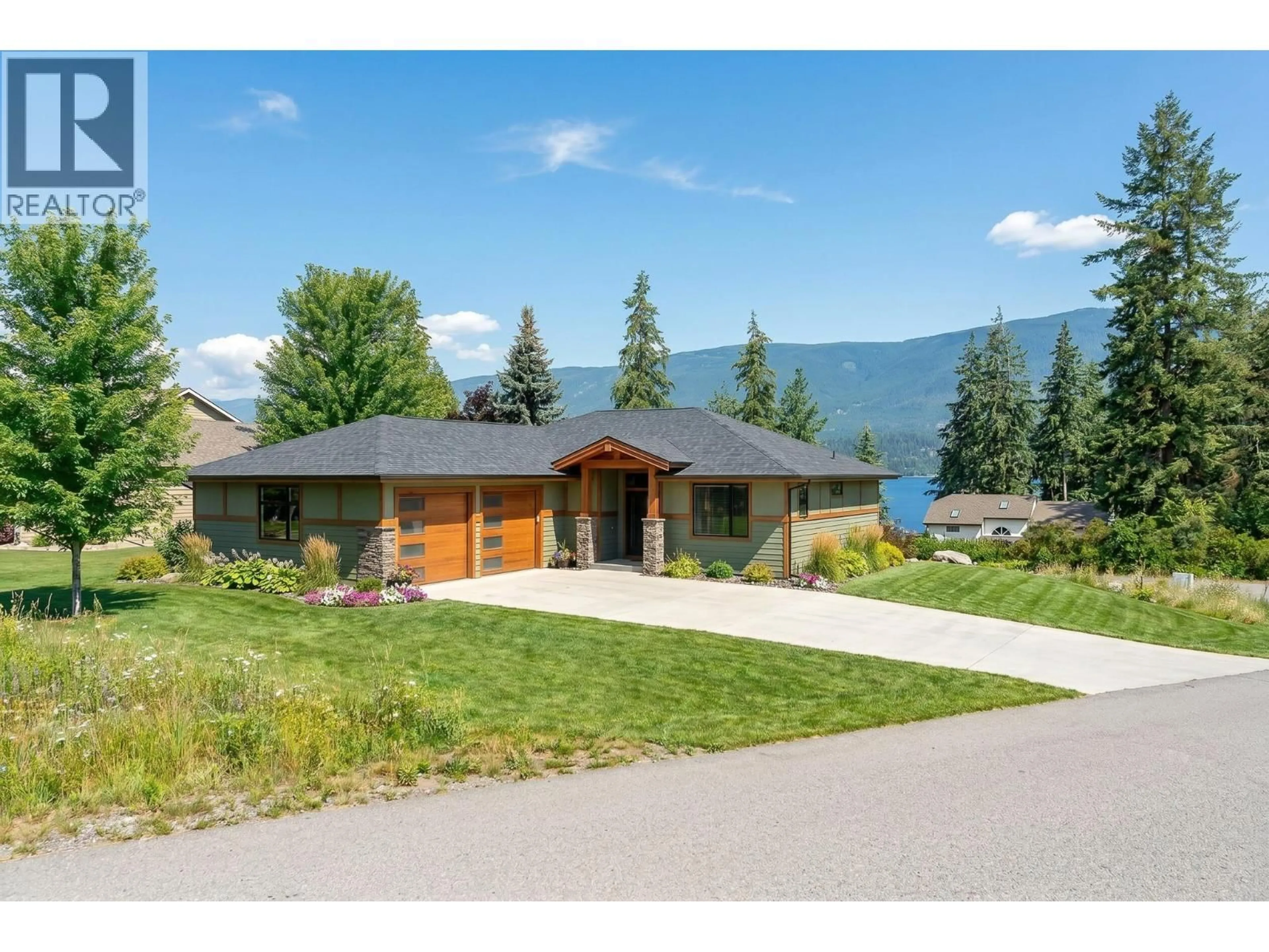 Unknown for 2000 45 AVENUE NORTHEAST, Salmon Arm British Columbia V1E2E3