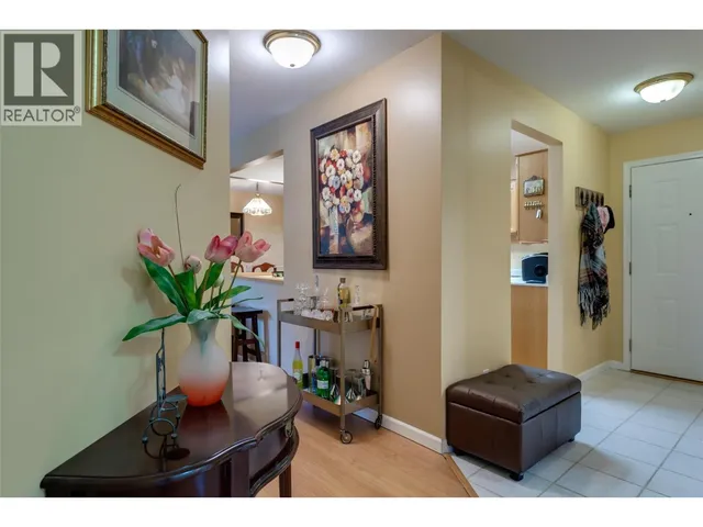 107 - 945 LAWRENCE AVENUE, Kelowna 5