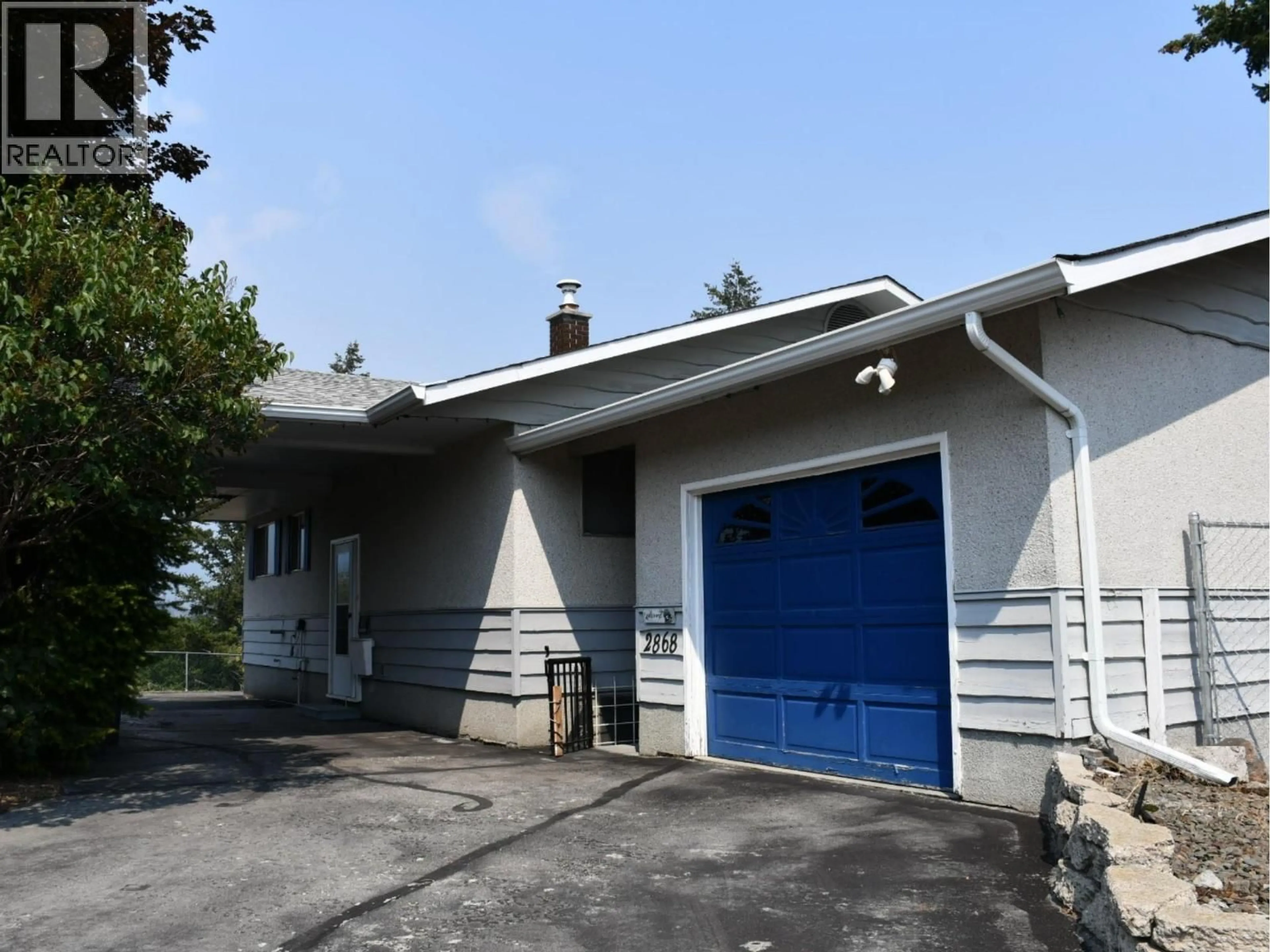 Indoor garage for 2868 LOWER GLENROSA ROAD, West Kelowna British Columbia V4T1C9