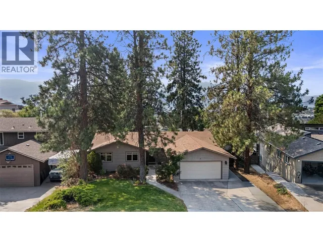 2185 SHANNON WAY, West Kelowna 2