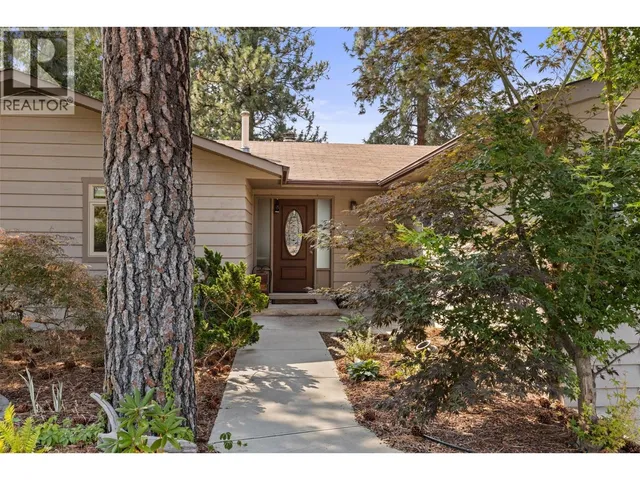 2185 SHANNON WAY, West Kelowna 4