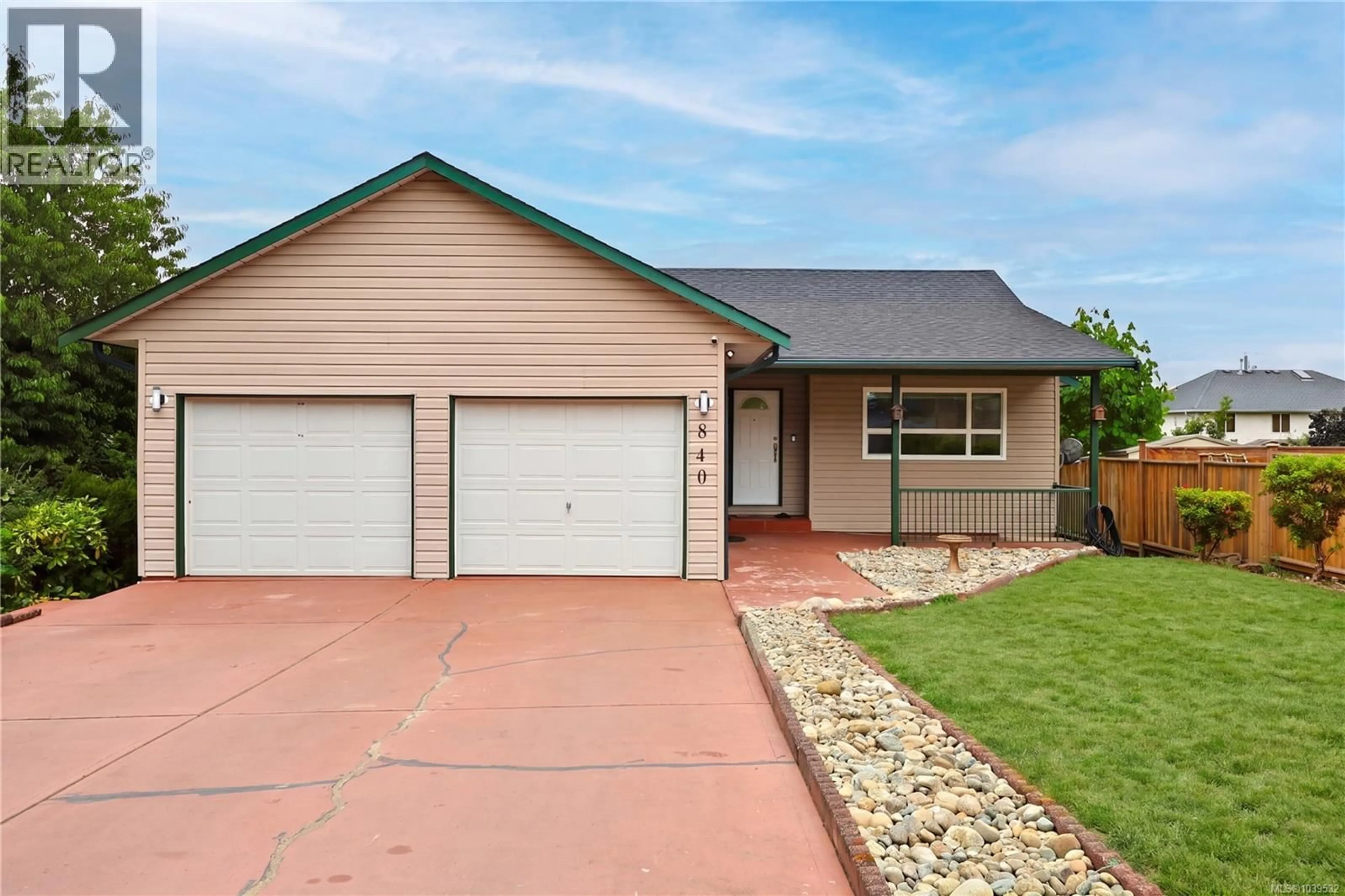 Home with vinyl exterior material, street for 840 INEZ PLACE, Nanaimo British Columbia V9R7A3