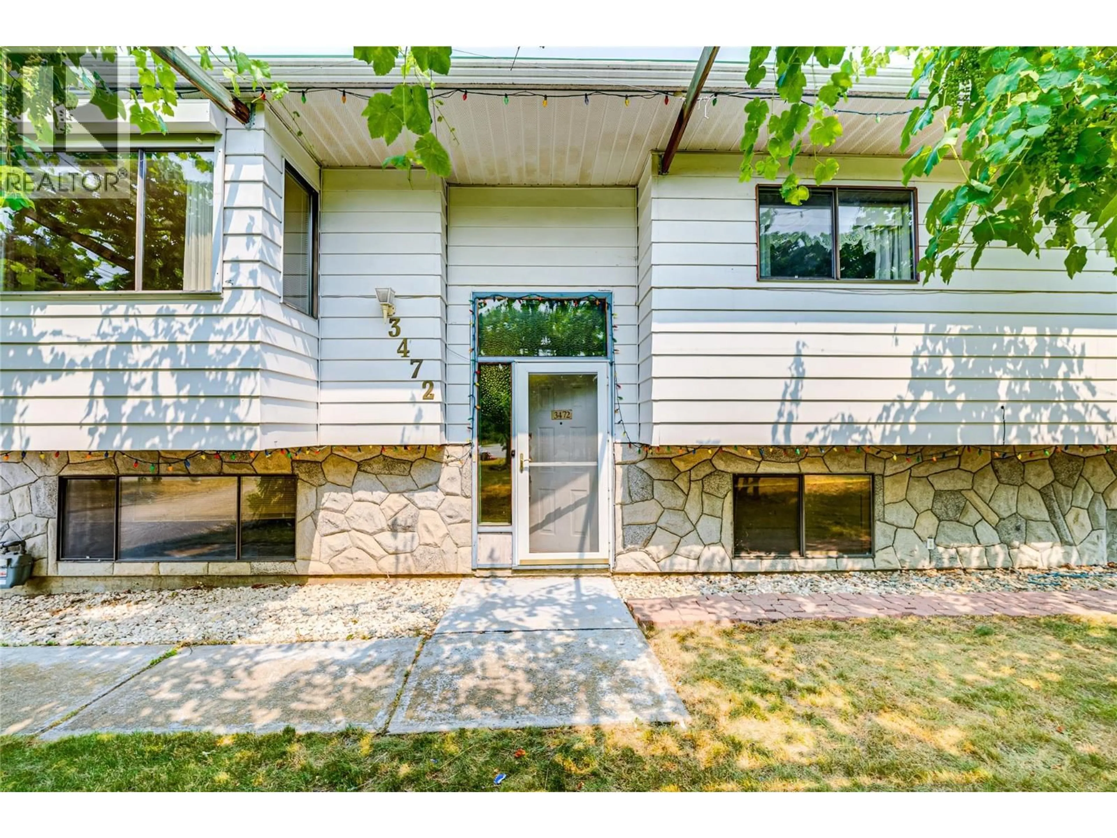 Unknown for 3472 LOCKHART CRESCENT, Spallumcheen British Columbia V4Y0S9