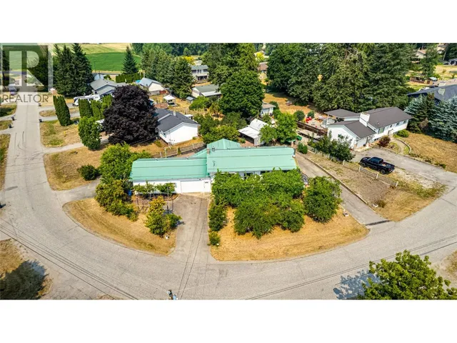 3472 LOCKHART CRESCENT, Spallumcheen 2