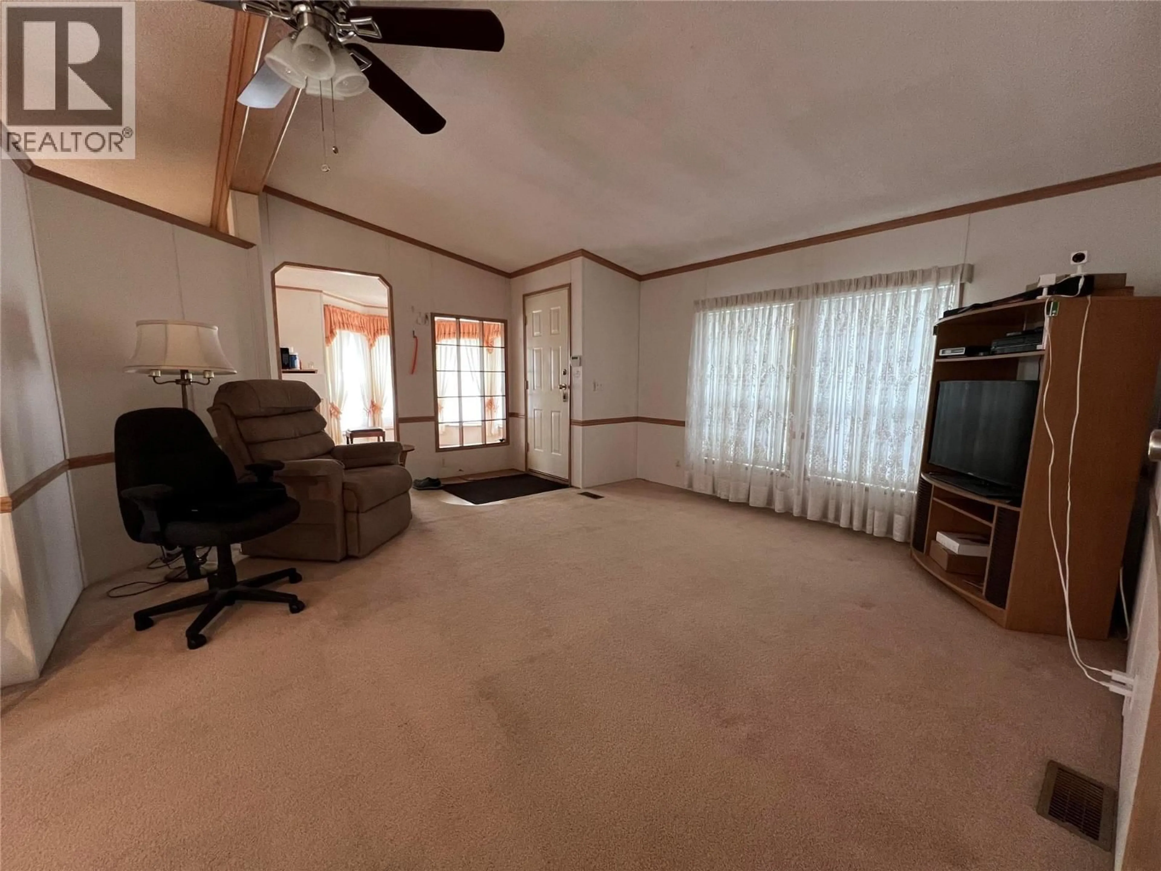 A pic of a room for 123 - 5484 25 AVENUE, Vernon British Columbia V1T7A8