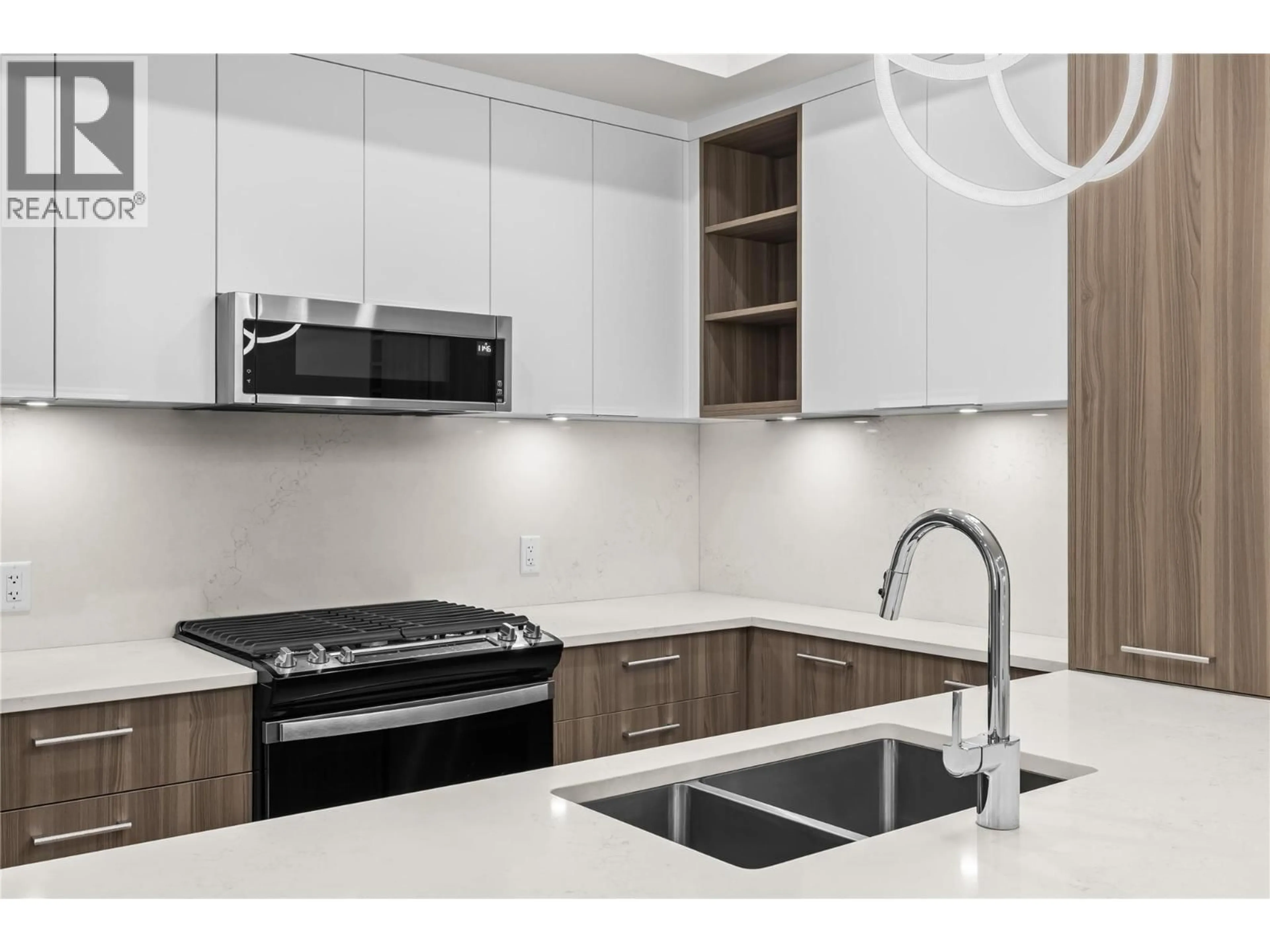 Standard kitchen, unknown for 324 - 630 BOYNTON PLACE, Kelowna British Columbia V1V3B8