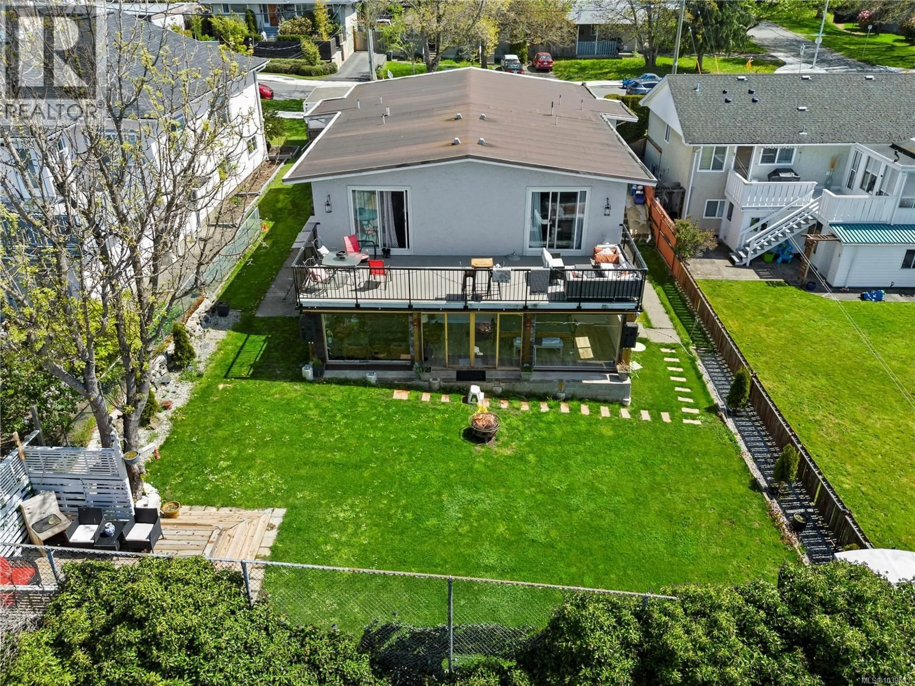 A pic from outside/outdoor area/front of a property/back of a property/a pic from drone, street for 3430 SEATON STREET, Saanich British Columbia V8Z3V9