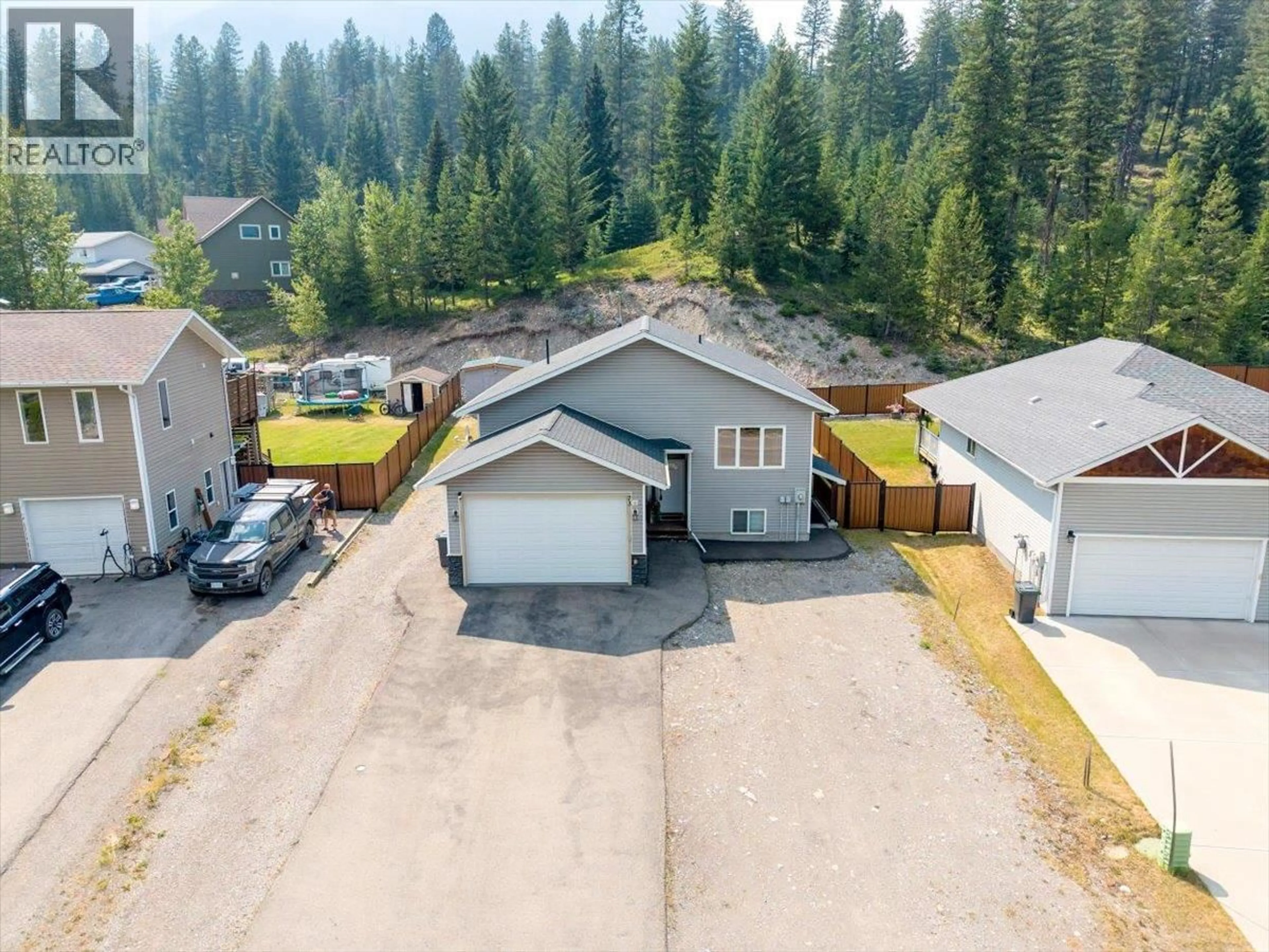 A pic from outside/outdoor area/front of a property/back of a property/a pic from drone, unknown for 73 DEERBORNE DRIVE, Elkford British Columbia V0B1H0