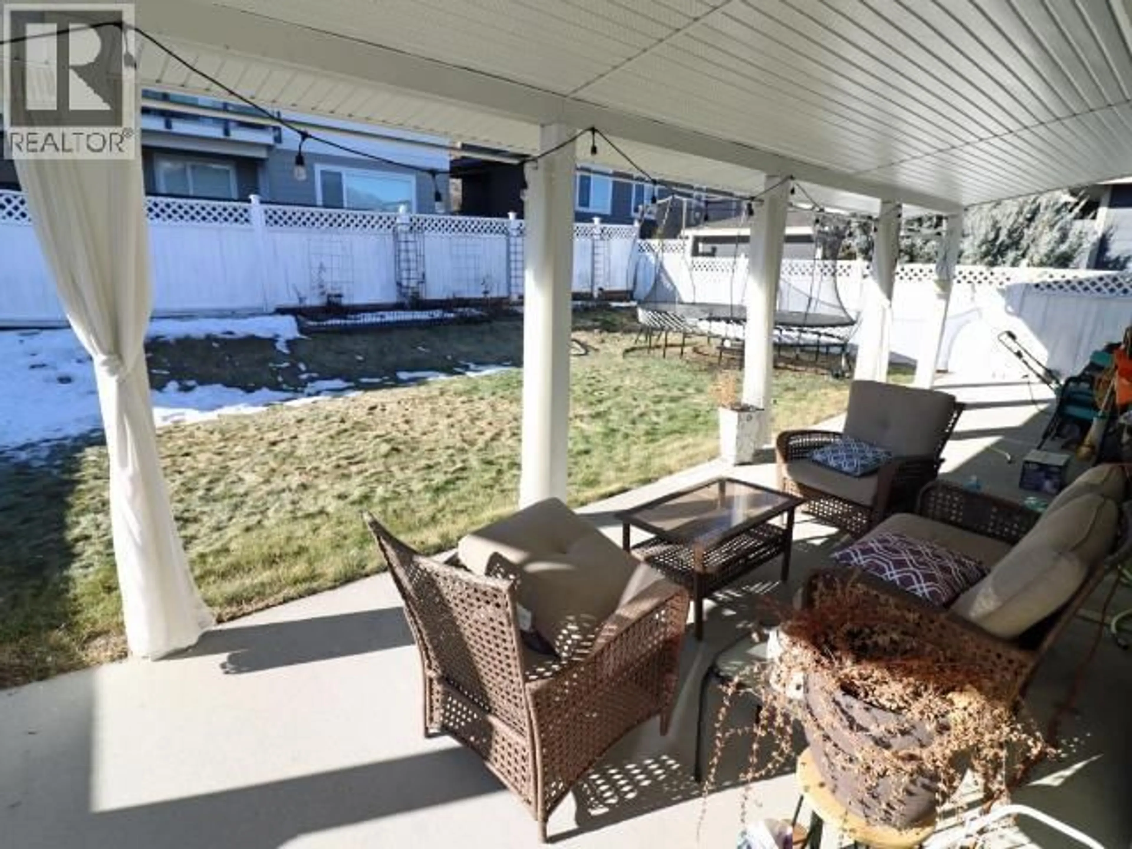 Patio, unknown for 2037 STAGECOACH DRIVE, Kamloops British Columbia V2B0A7