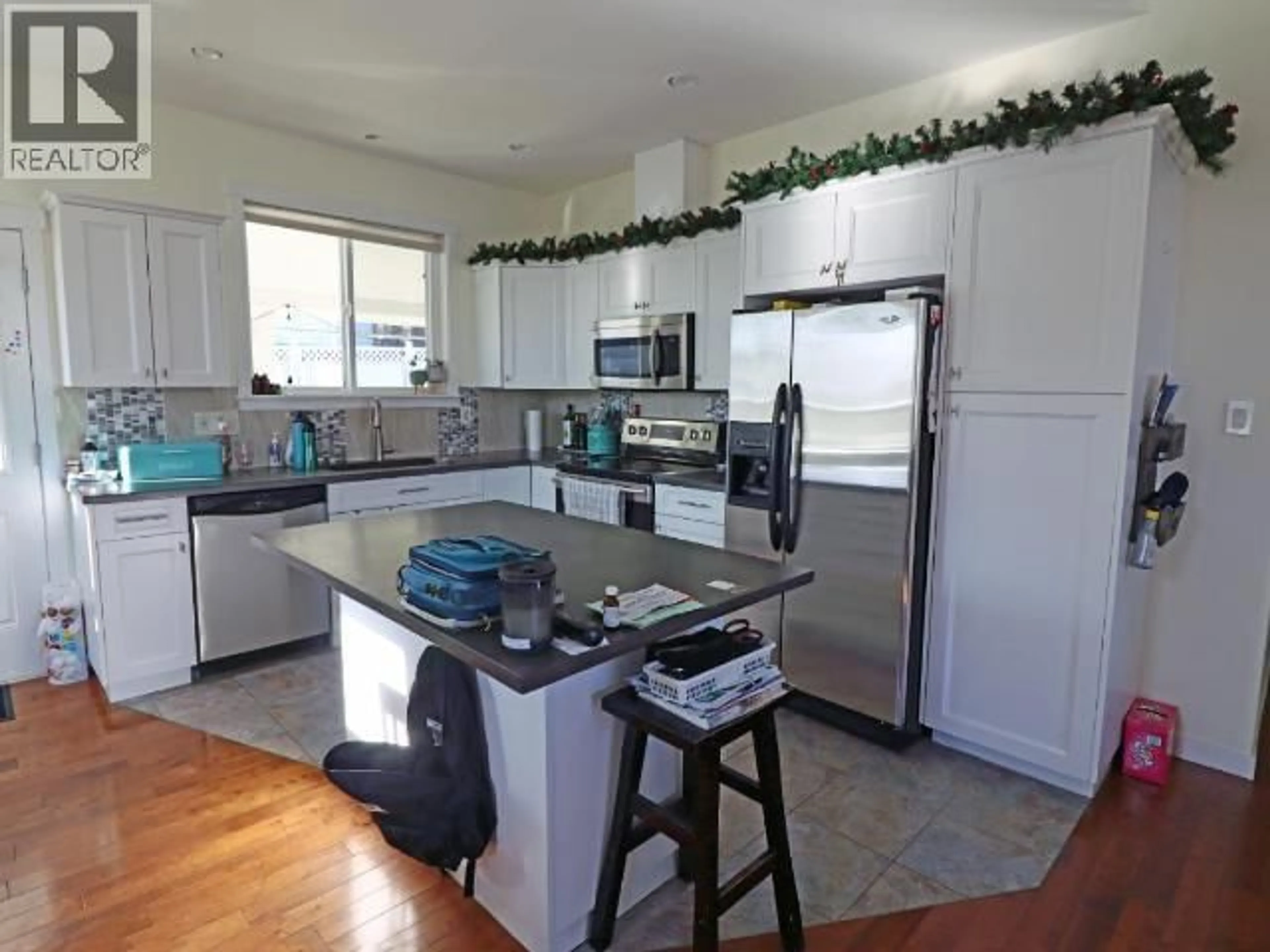 Unknown for 2037 STAGECOACH DRIVE, Kamloops British Columbia V2B0A7