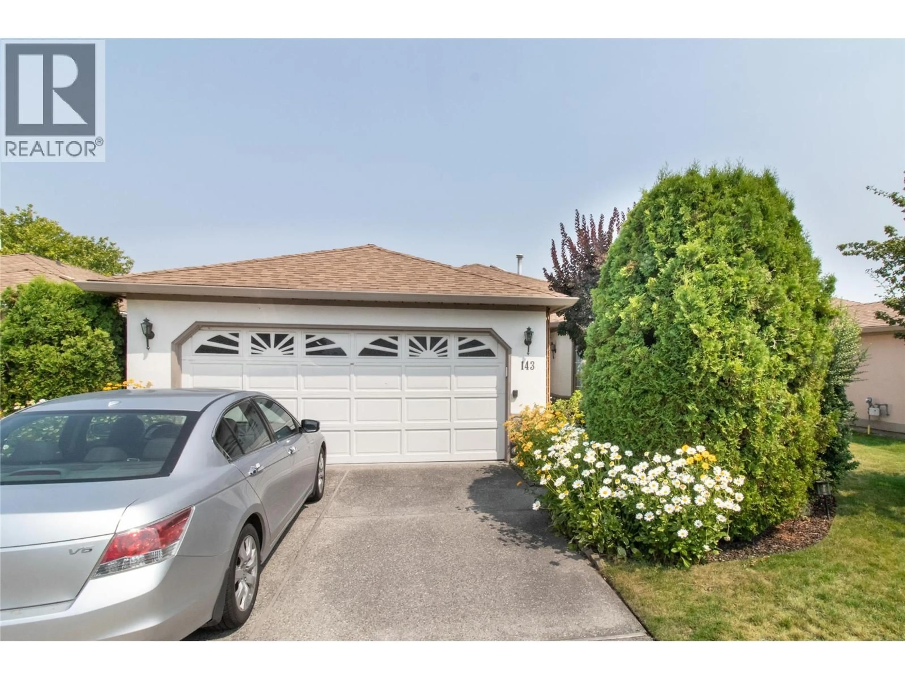 Indoor garage for 143 - 1201 CAMERON AVENUE, Kelowna British Columbia V1Y9H8