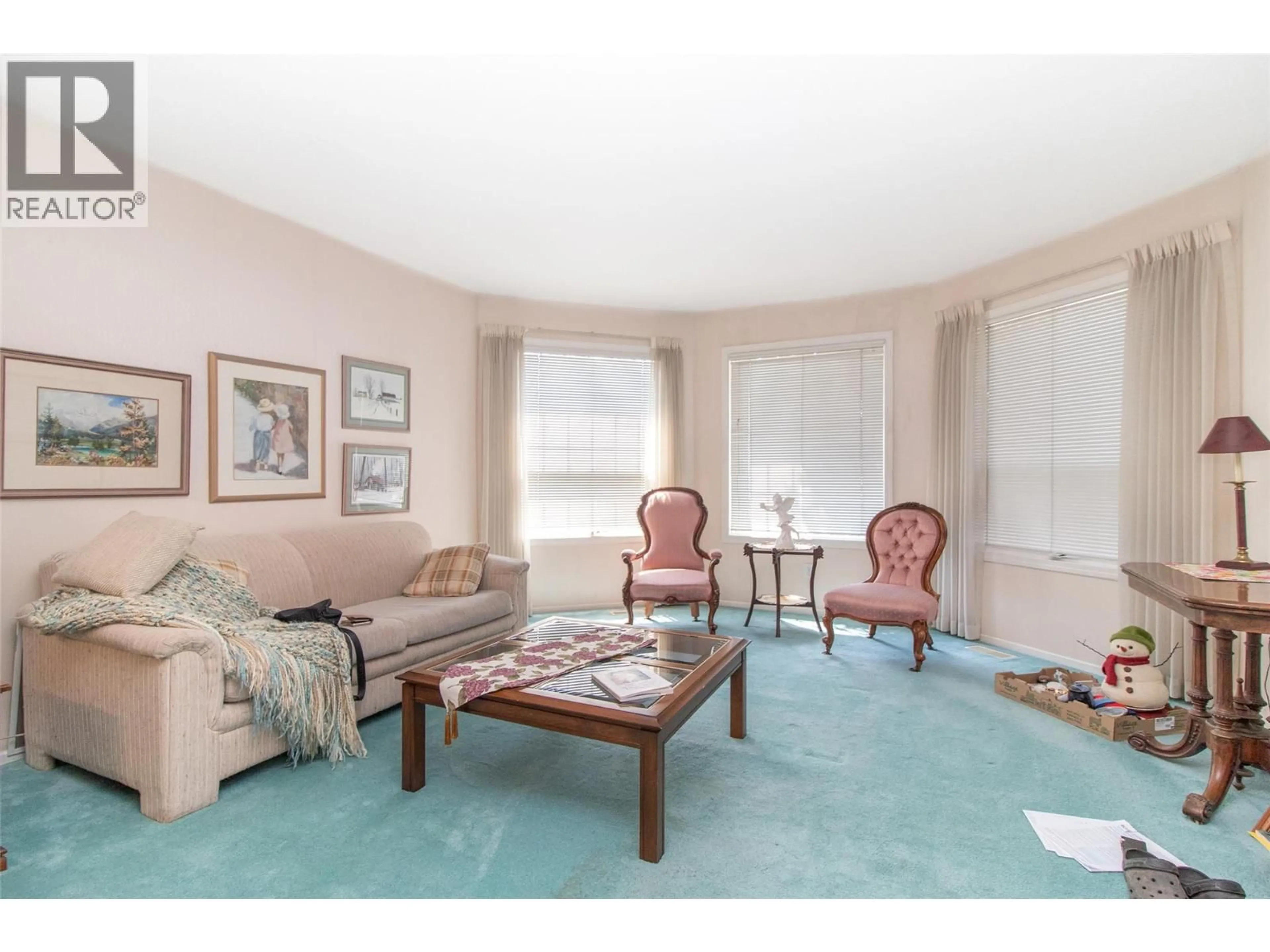 Living room with furniture, unknown for 143 - 1201 CAMERON AVENUE, Kelowna British Columbia V1Y9H8