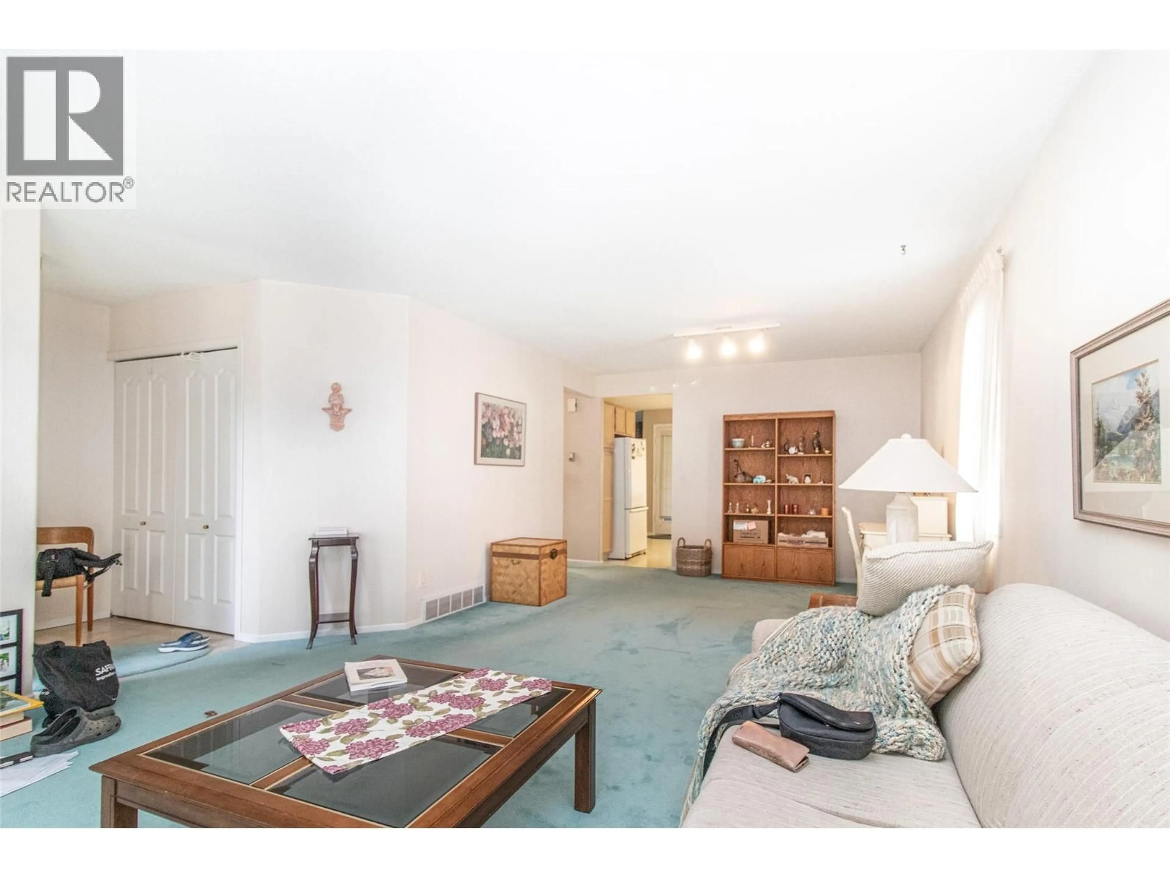 Living room with furniture, unknown for 143 - 1201 CAMERON AVENUE, Kelowna British Columbia V1Y9H8