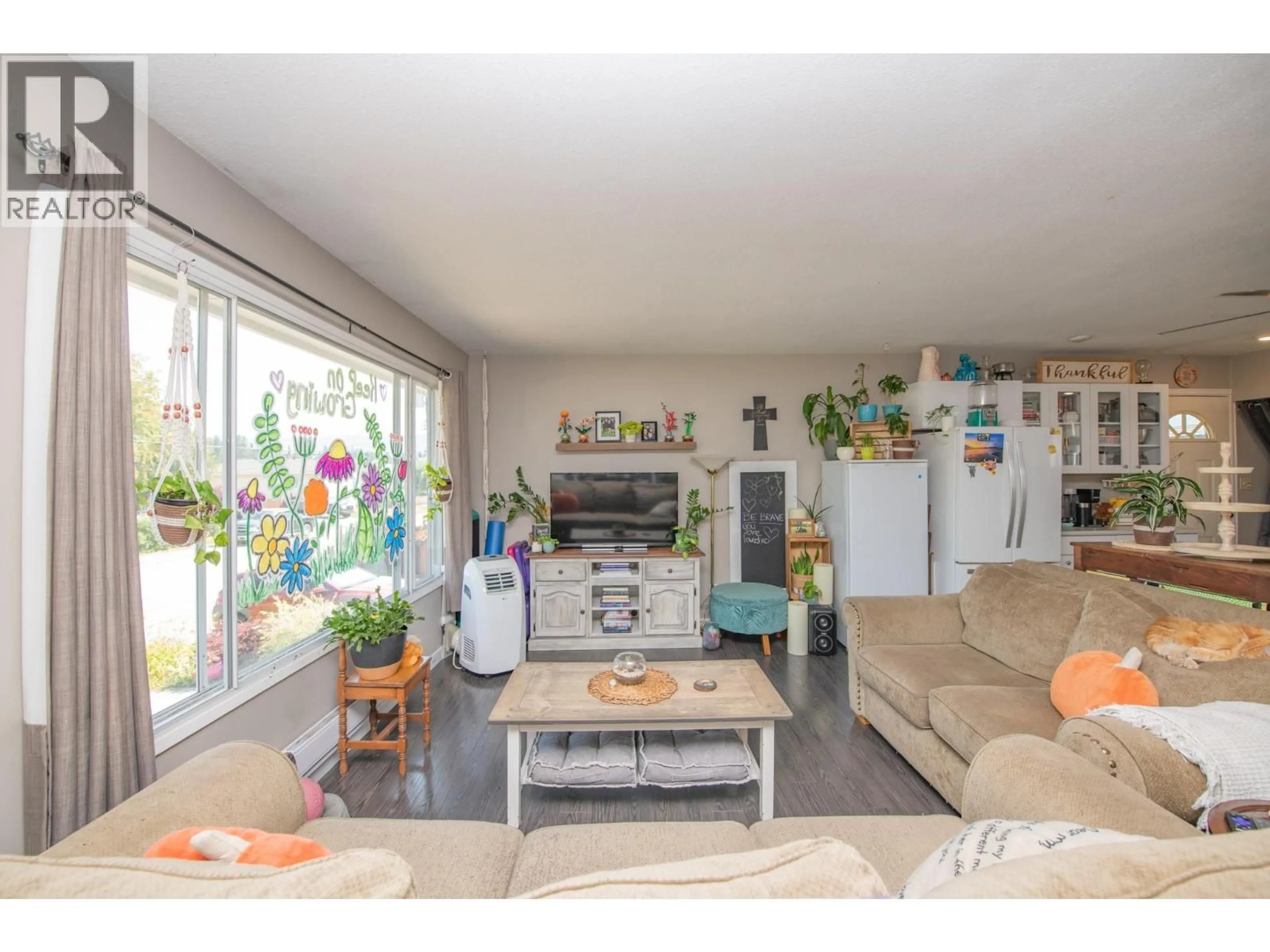 Living room with furniture, unknown for 3313 BELAIRE DRIVE, Armstrong British Columbia V0E1B0