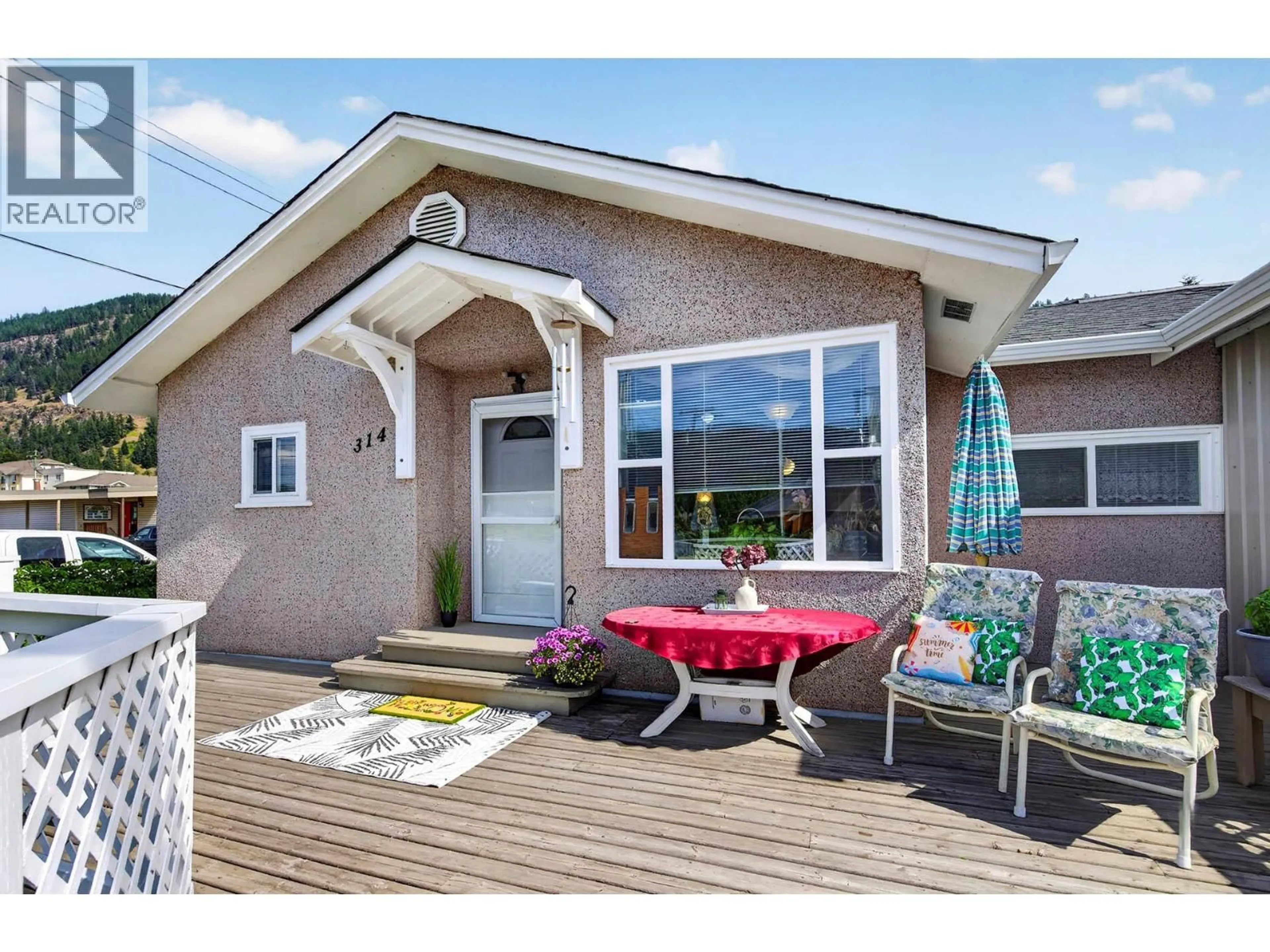 Home with vinyl exterior material, street for 314 WILLSON STREET, Chase British Columbia V0E1M0