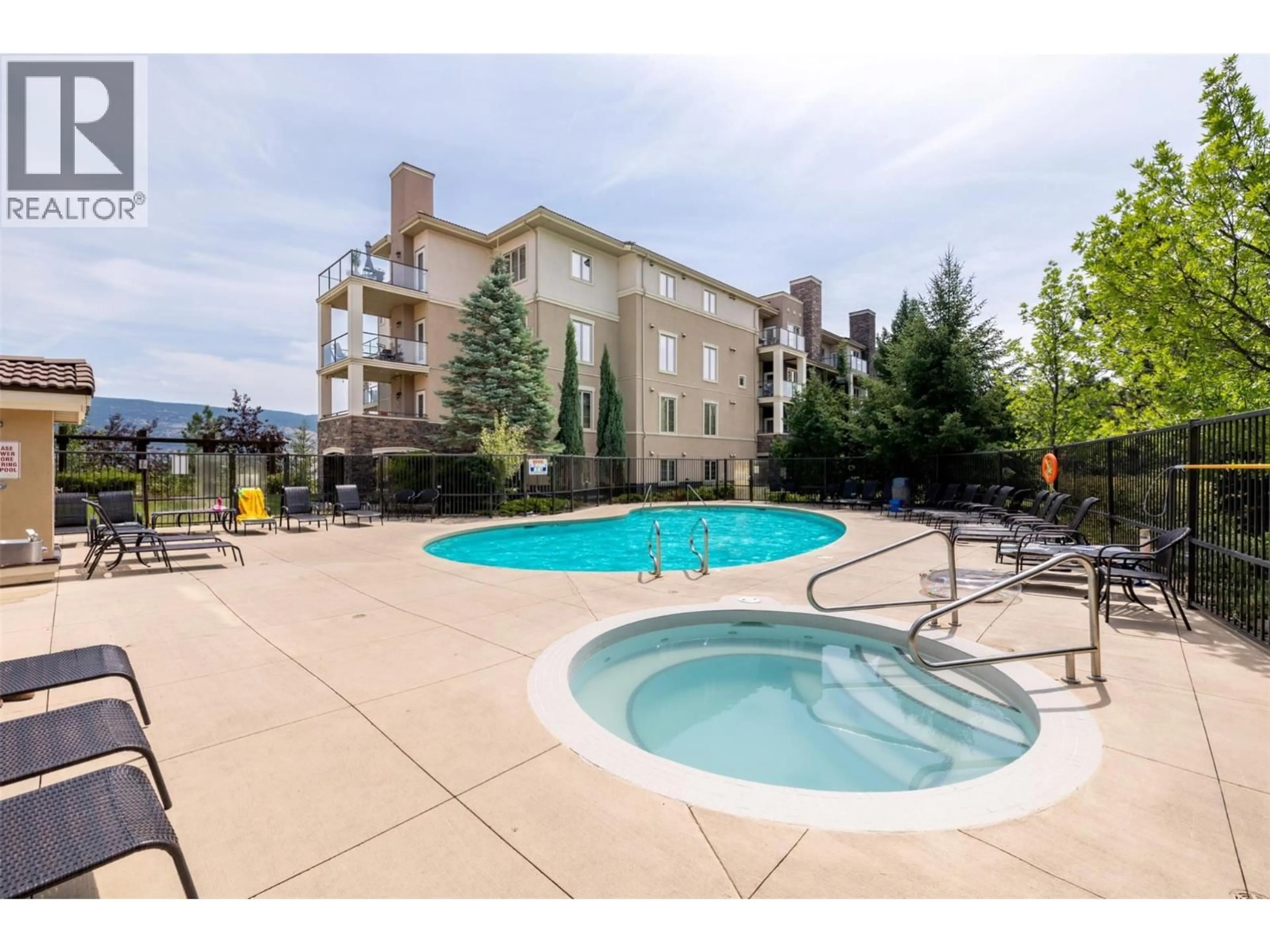 Pool for 1619 - 1875 COUNTRY CLUB DRIVE, Kelowna British Columbia V1V2W7