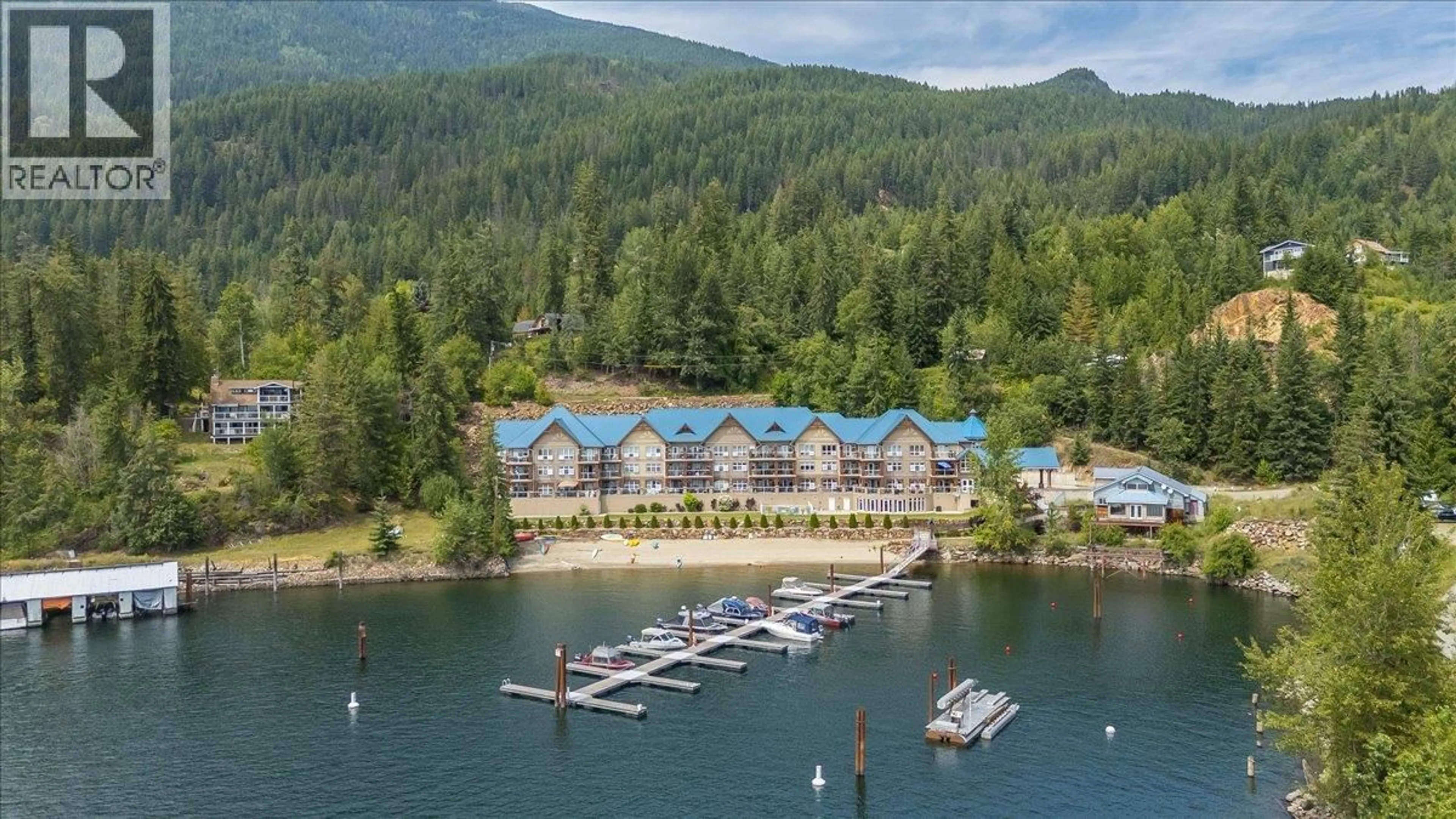 A pic from outside/outdoor area/front of a property/back of a property/a pic from drone, water/lake/river/ocean view for 204 - 550 RAINBOW DRIVE, Kaslo British Columbia V0G1M0