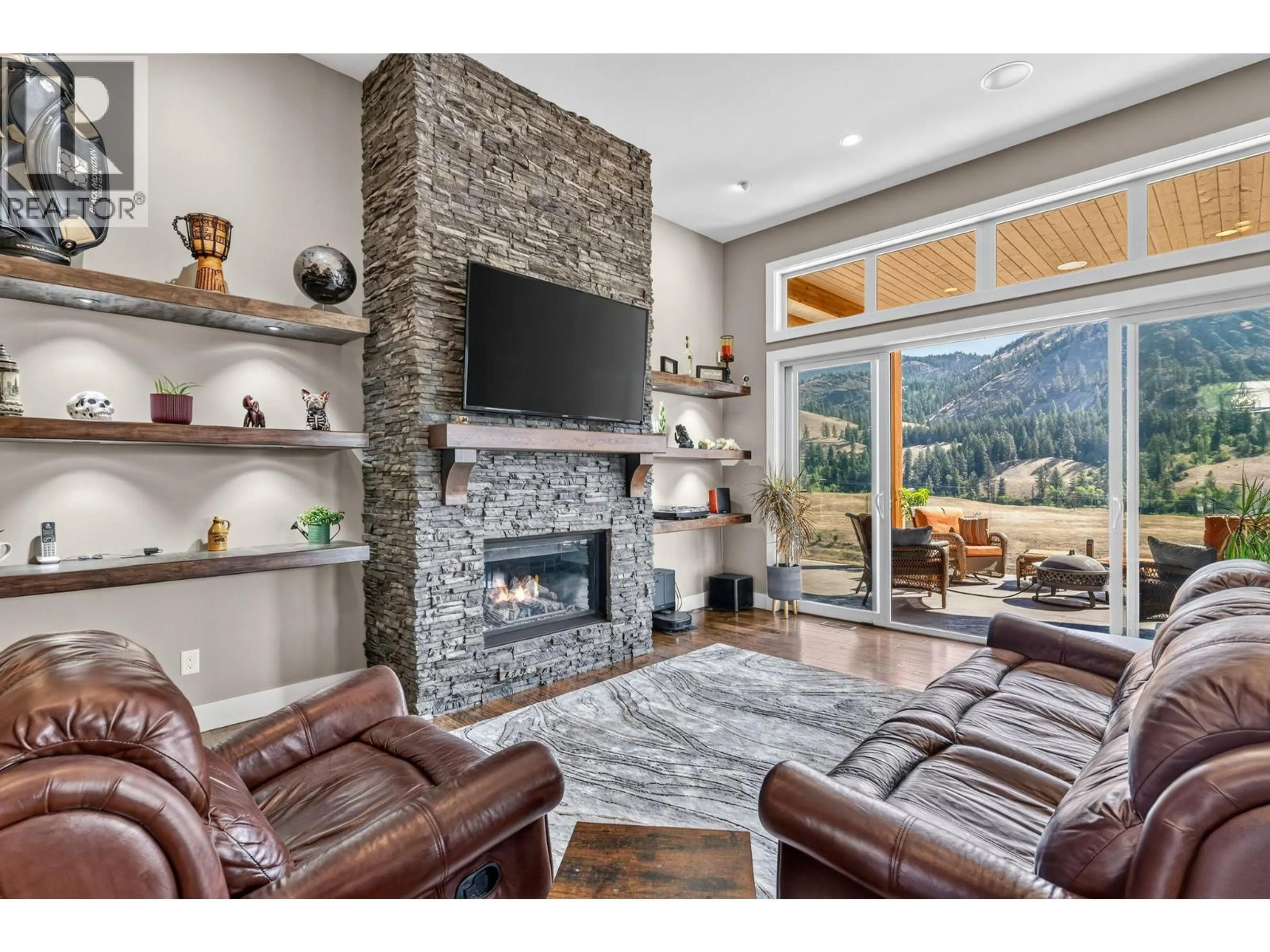 Living room with furniture, unknown for 1084 STOCKLEY STREET, Kelowna British Columbia V1P1R6