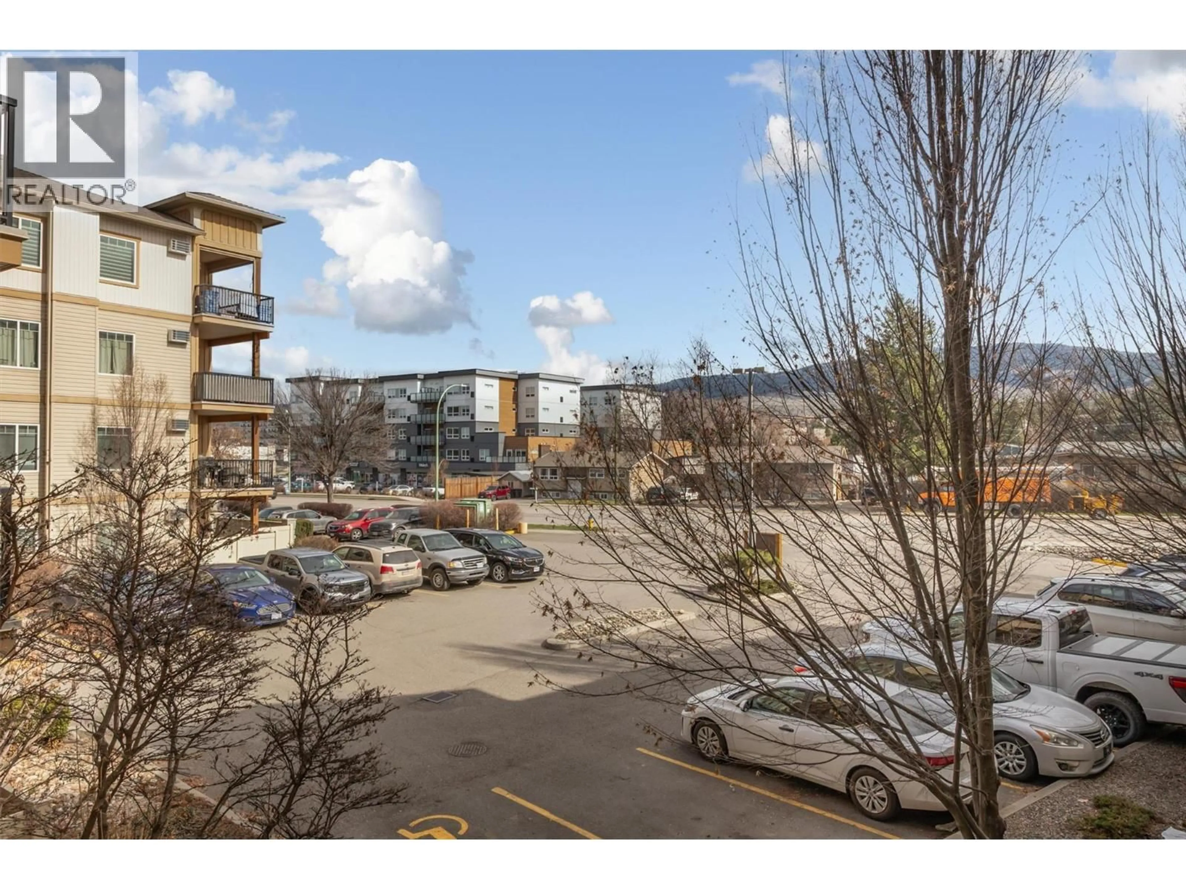 A pic from outside/outdoor area/front of a property/back of a property/a pic from drone, unknown for 206 - 250 HOLLYWOOD ROAD SOUTH, Kelowna British Columbia V1X3S9
