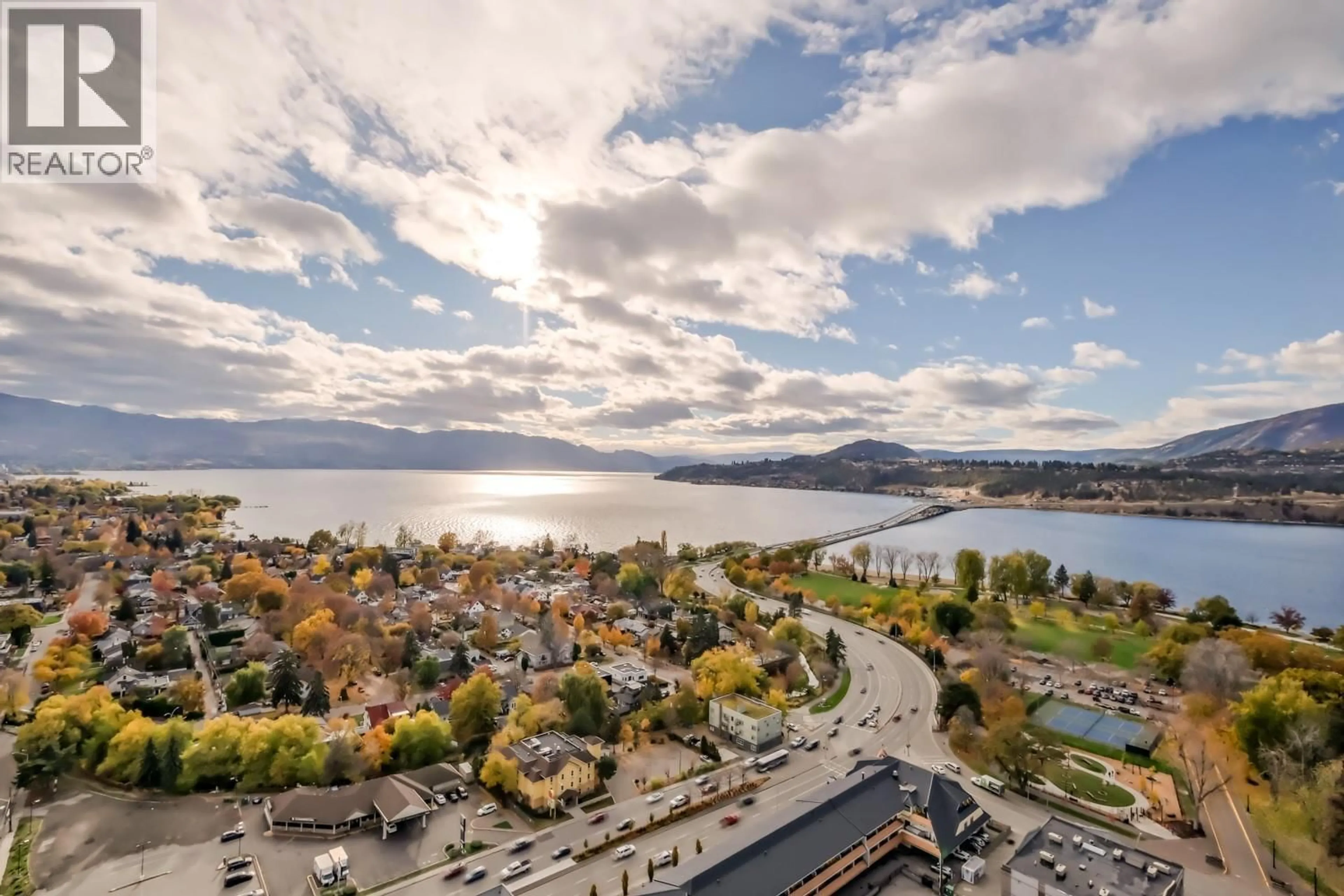 A pic from outside/outdoor area/front of a property/back of a property/a pic from drone, water/lake/river/ocean view for 3408 - 1626 WATER STREET, Kelowna British Columbia V1Y1J9