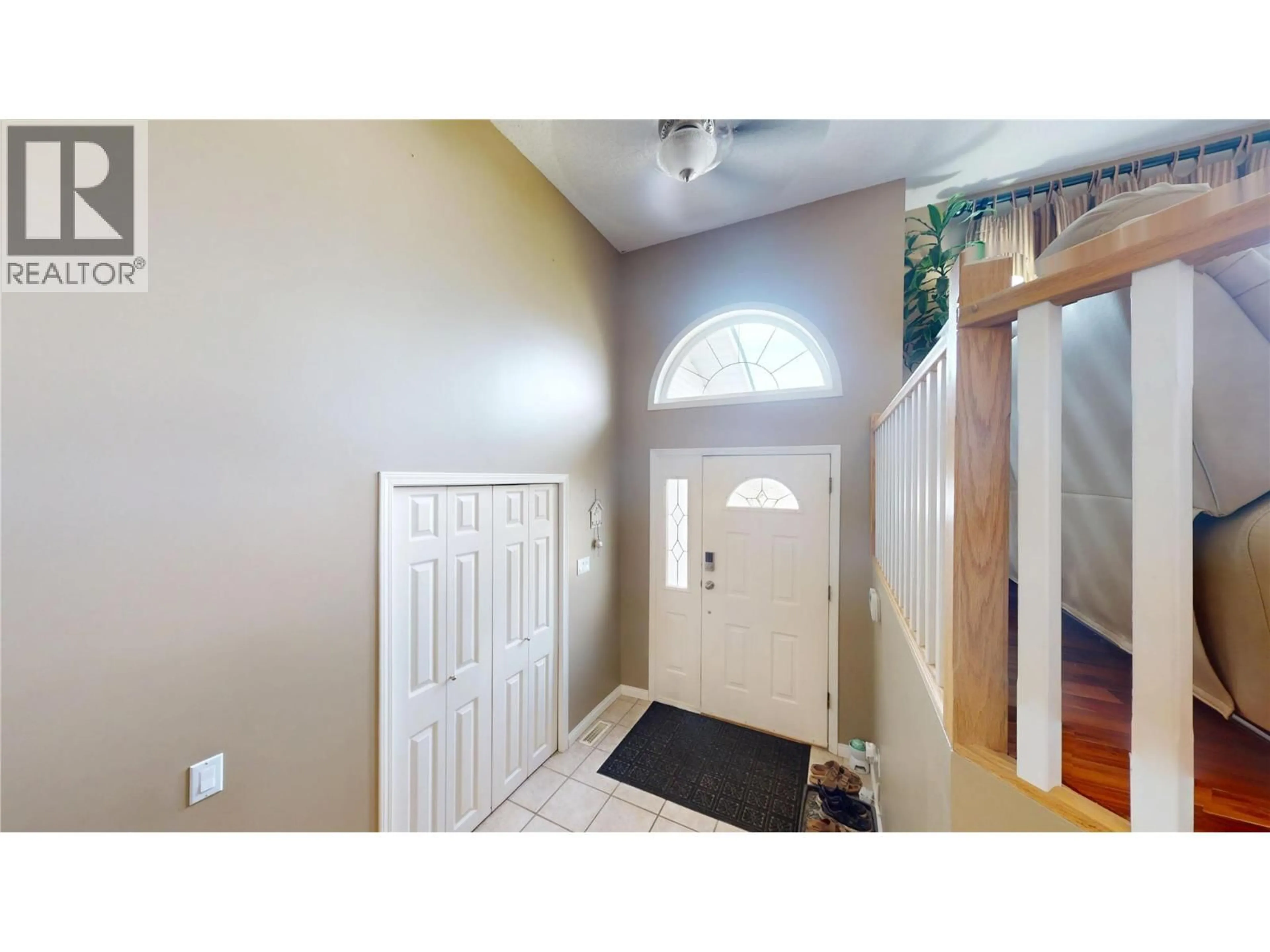 Indoor entryway for 1612 STAPLE CRESCENT, Cranbrook British Columbia V1C6J1