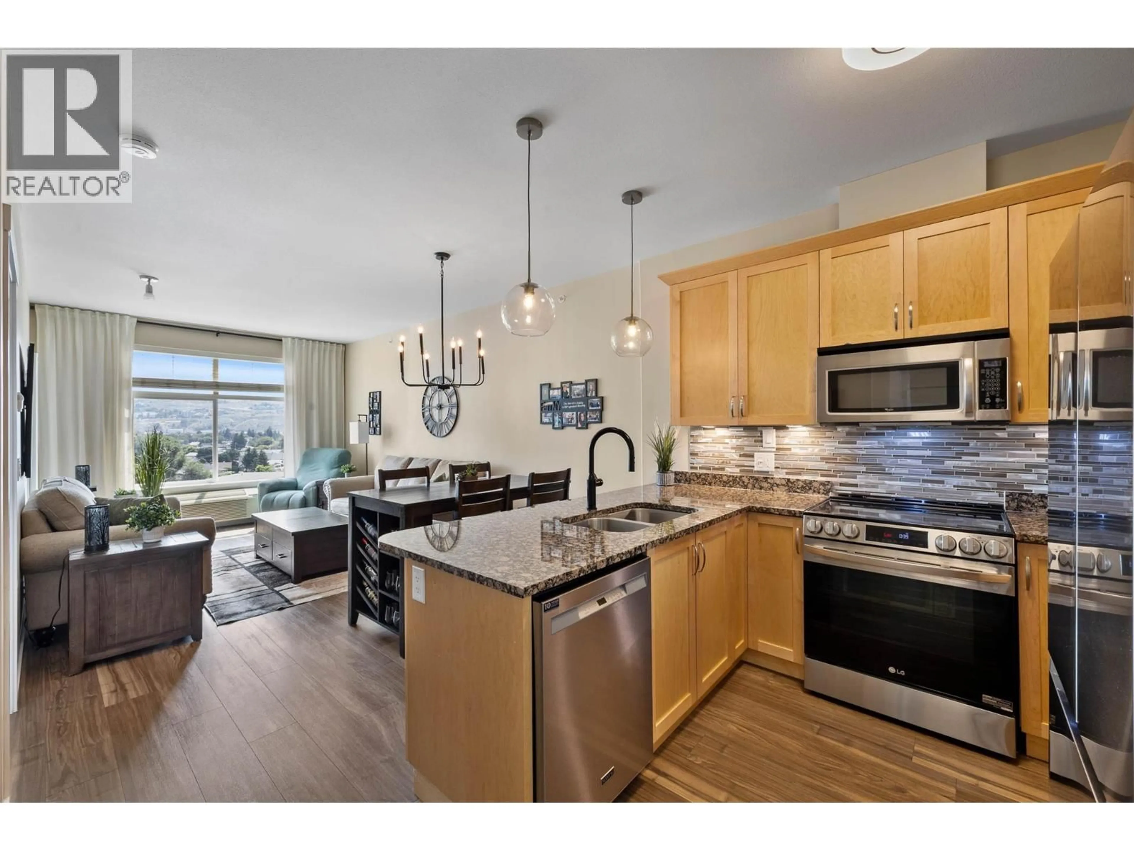 Open concept kitchen, unknown for 606 - 689 TRANQUILLE ROAD, Kamloops British Columbia V2B0C7