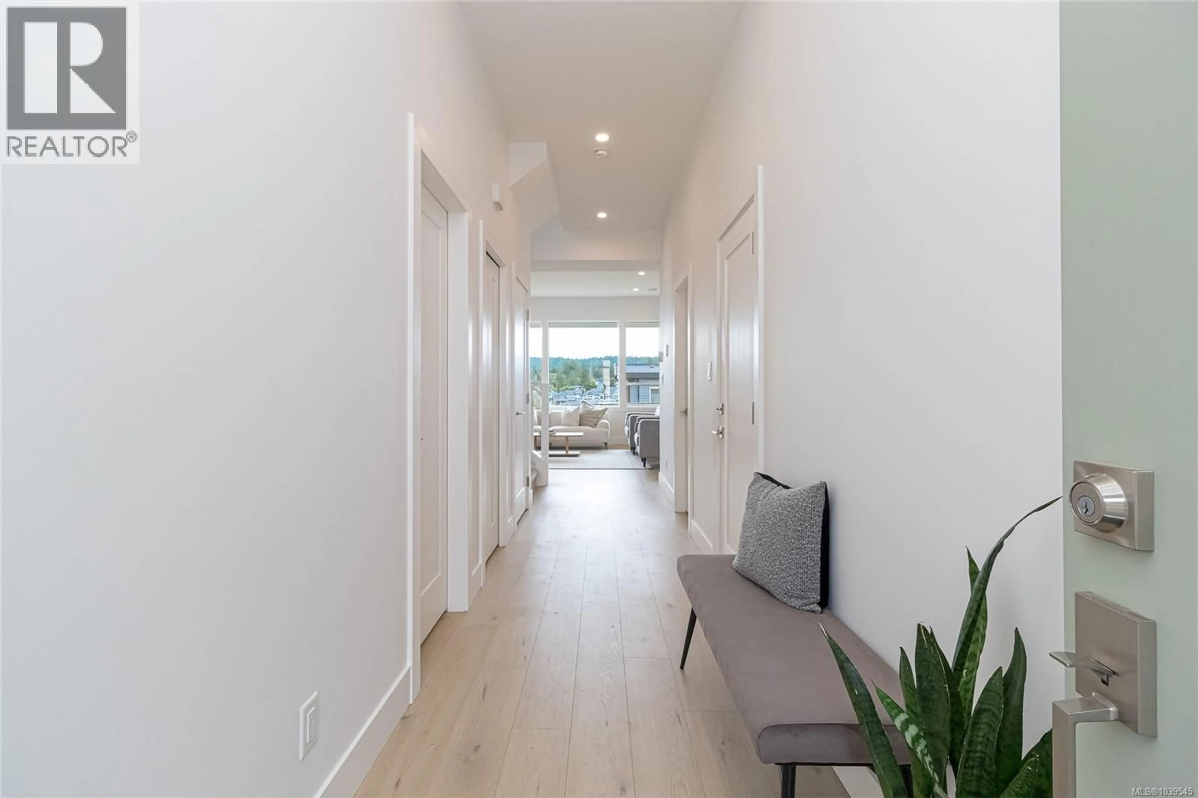 Indoor entryway for 1260 ASHMORE TERRACE, Langford British Columbia V9C0S6