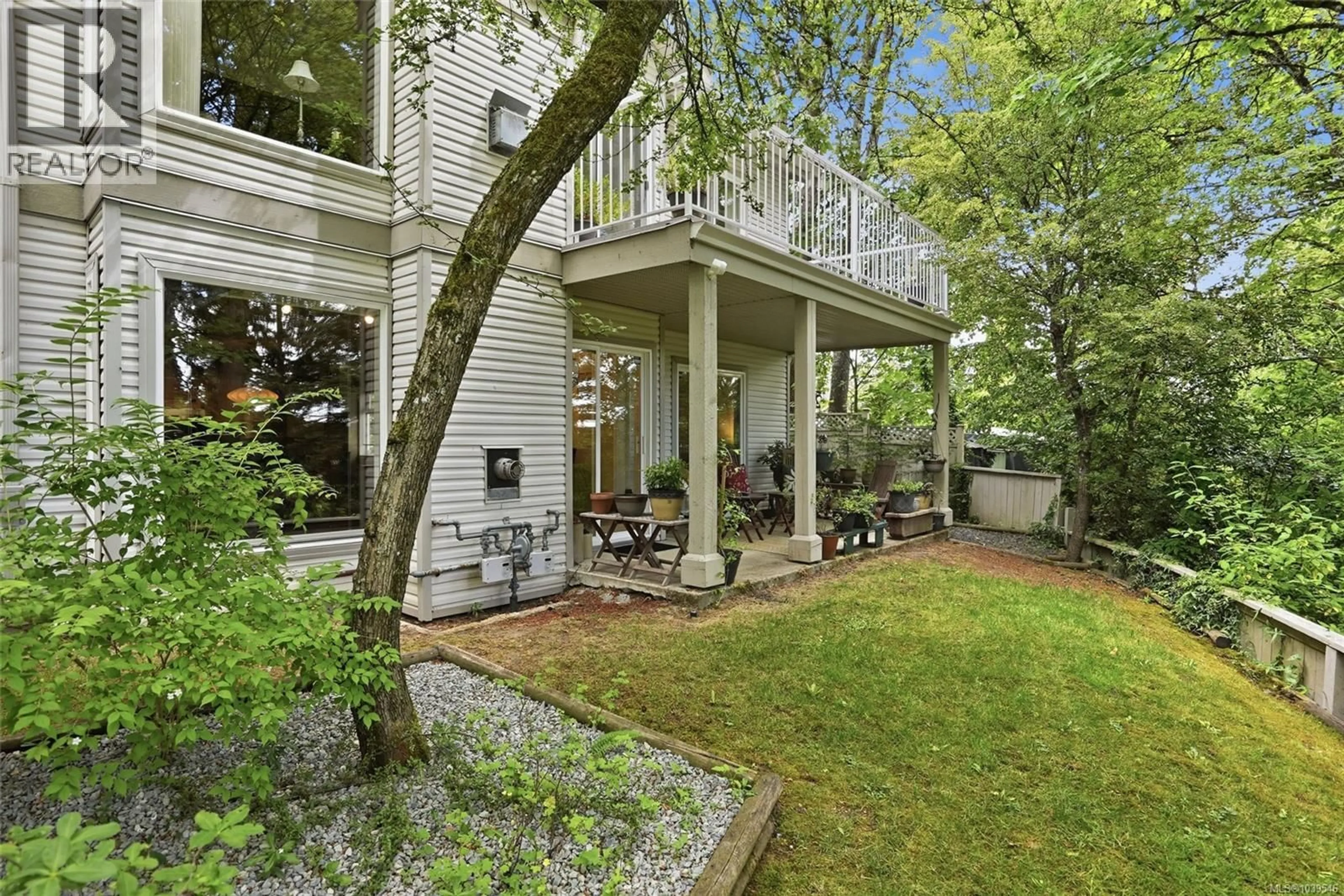 Patio, street for 16 - 571 BRADLEY STREET, Nanaimo British Columbia V9S3G3