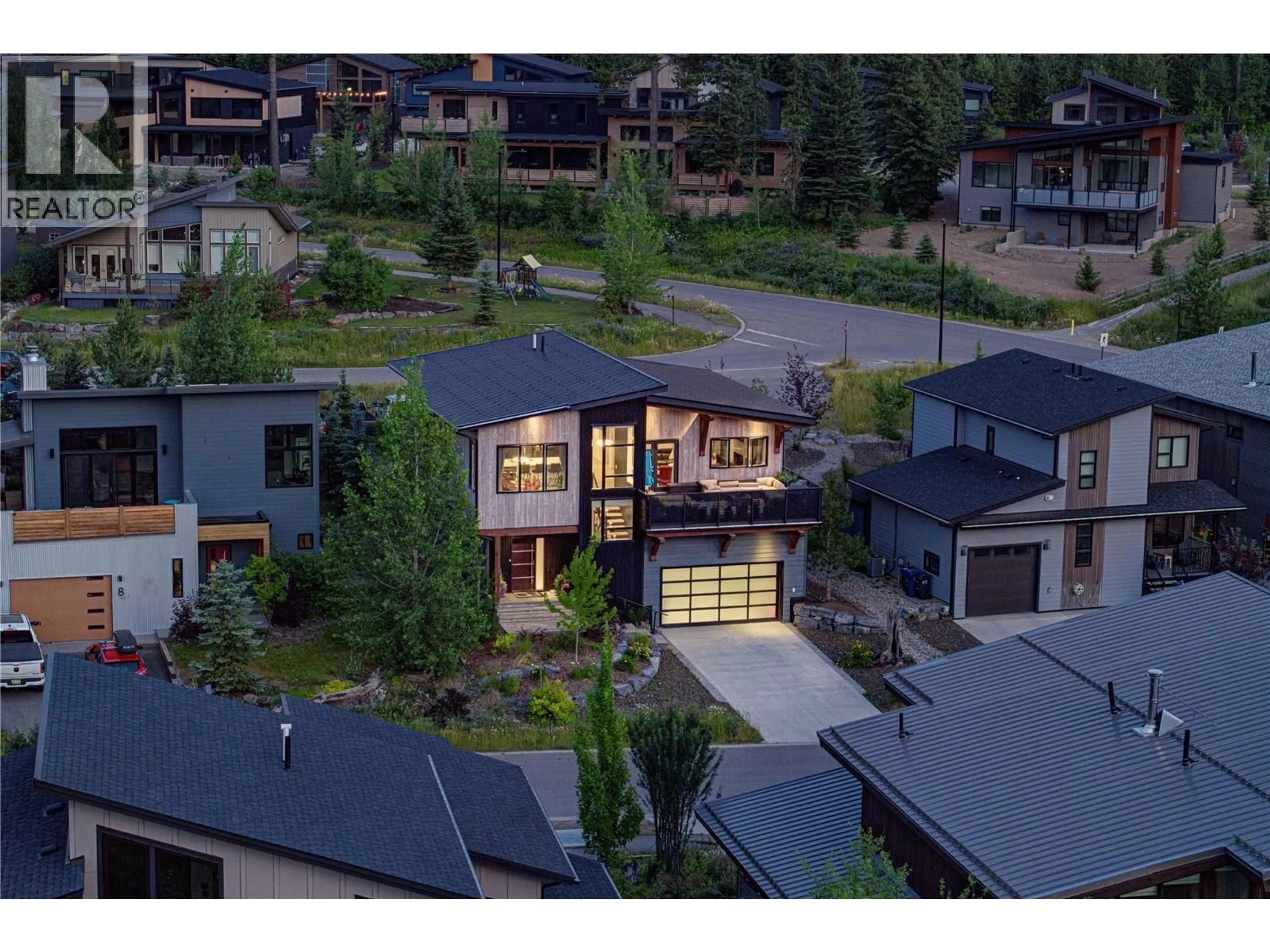 A pic from outside/outdoor area/front of a property/back of a property/a pic from drone, unknown for 6 PIEDMONT DRIVE, Fernie British Columbia V0B1M4