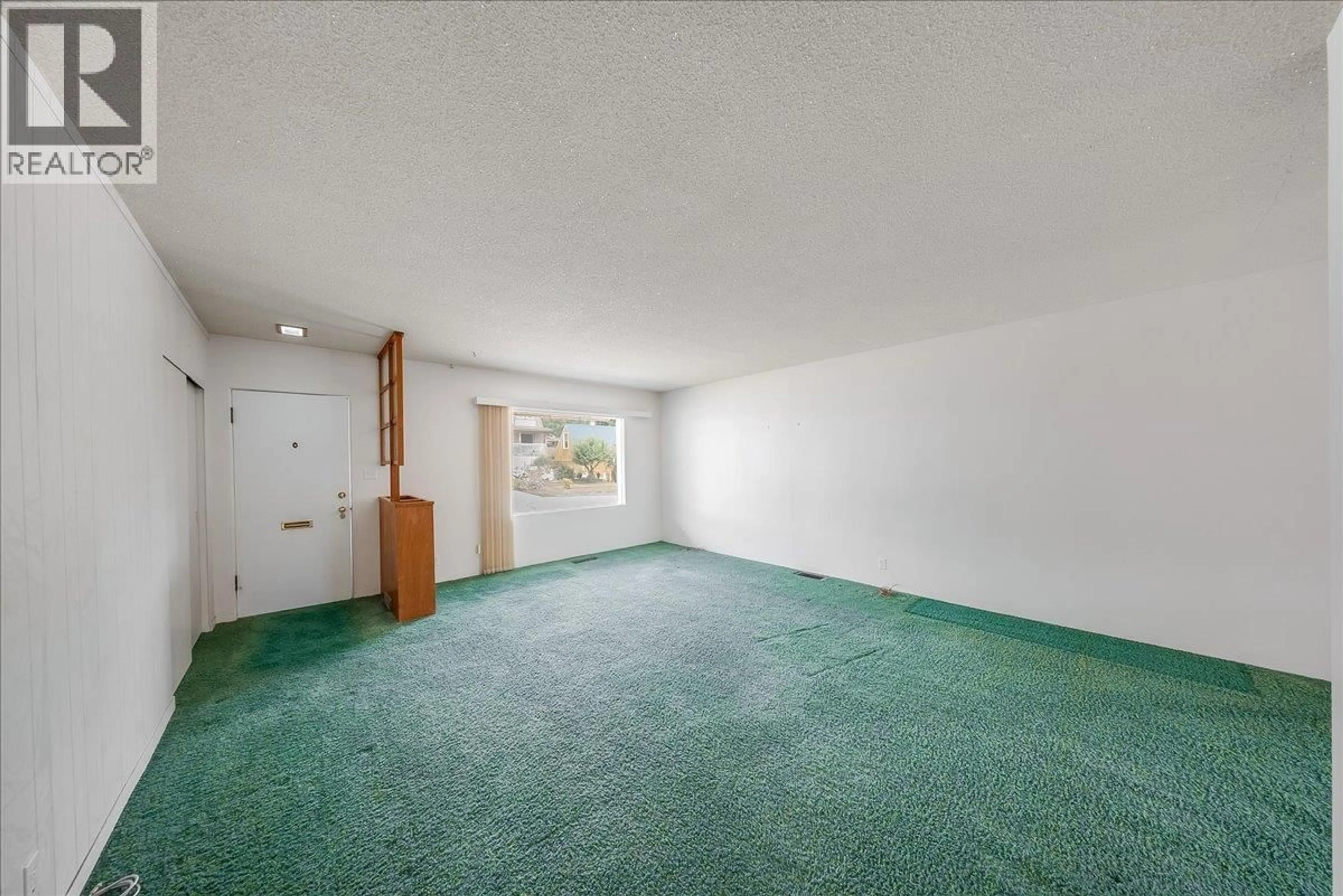 A pic of a room for 916 THACKERAY STREET, Warfield British Columbia V1R2C2