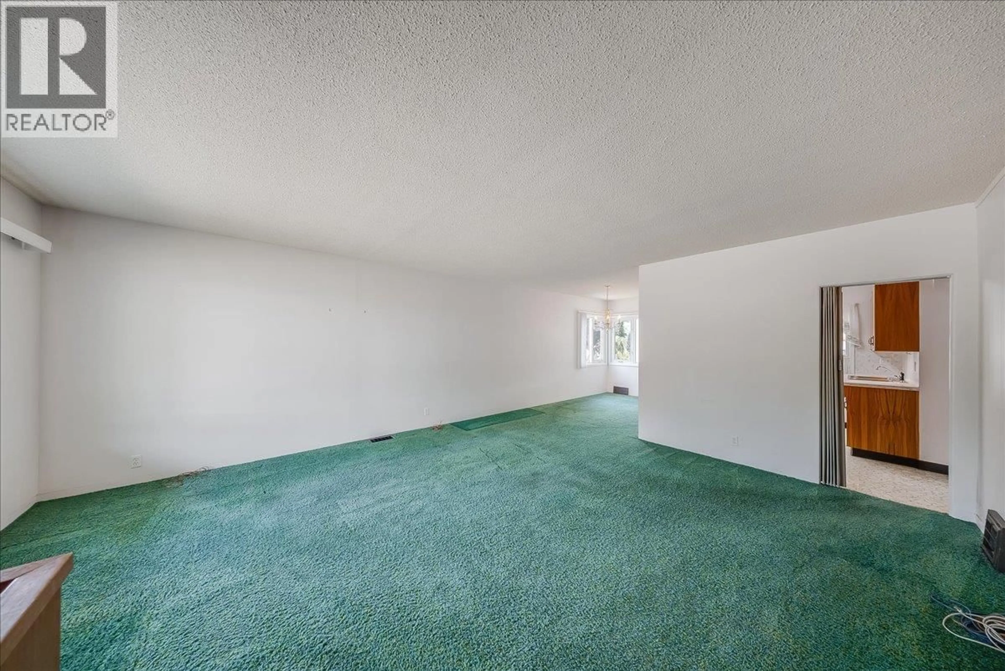 A pic of a room for 916 THACKERAY STREET, Warfield British Columbia V1R2C2