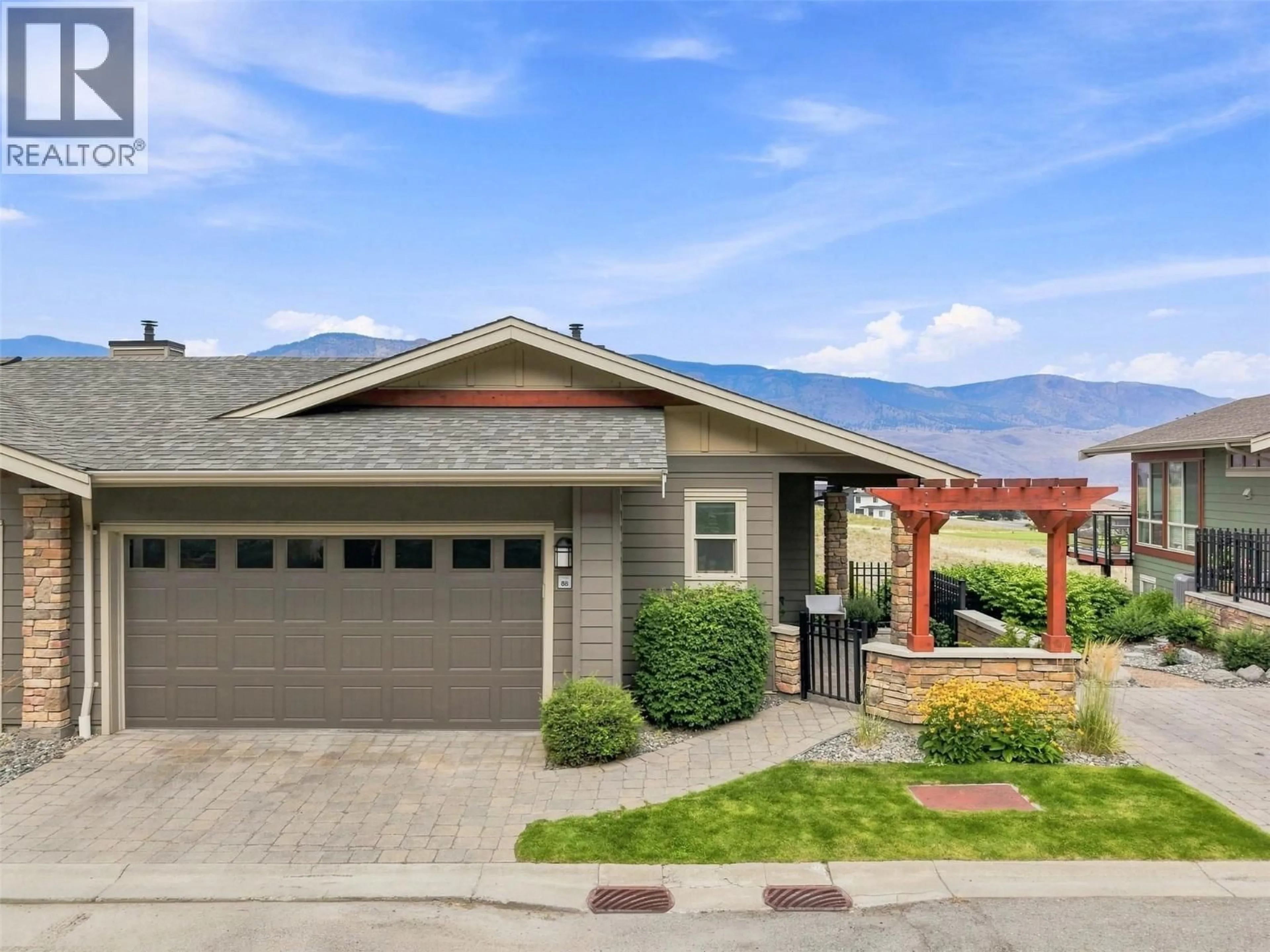Home with vinyl exterior material, mountain view for 88 - 130 COLEBROOK ROAD, Kamloops British Columbia V1S0B4