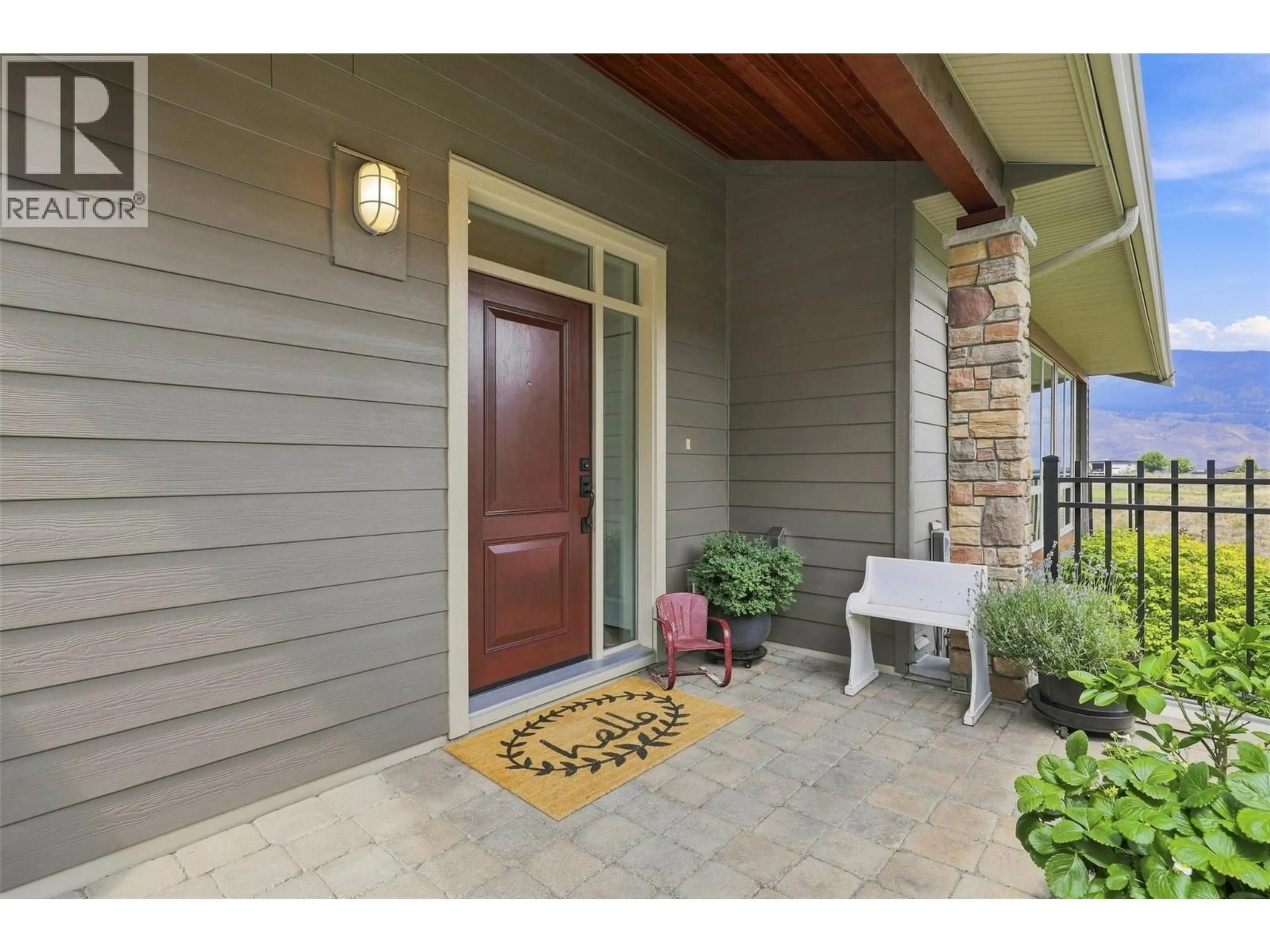Indoor entryway for 88 - 130 COLEBROOK ROAD, Kamloops British Columbia V1S0B4