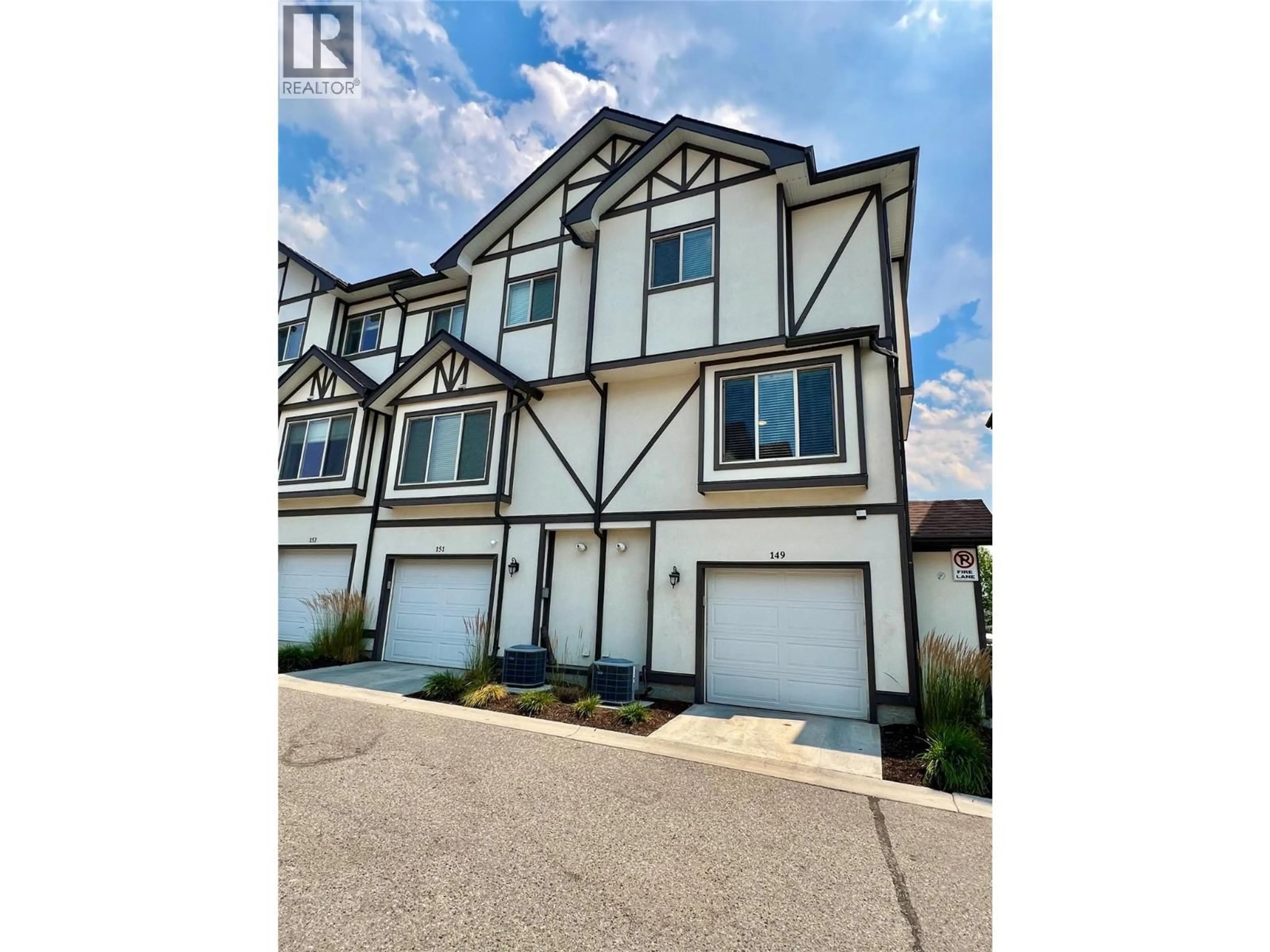 A pic from outside/outdoor area/front of a property/back of a property/a pic from drone, street for 149 - 1651 LYNRICK ROAD, Kelowna British Columbia V1P1R4