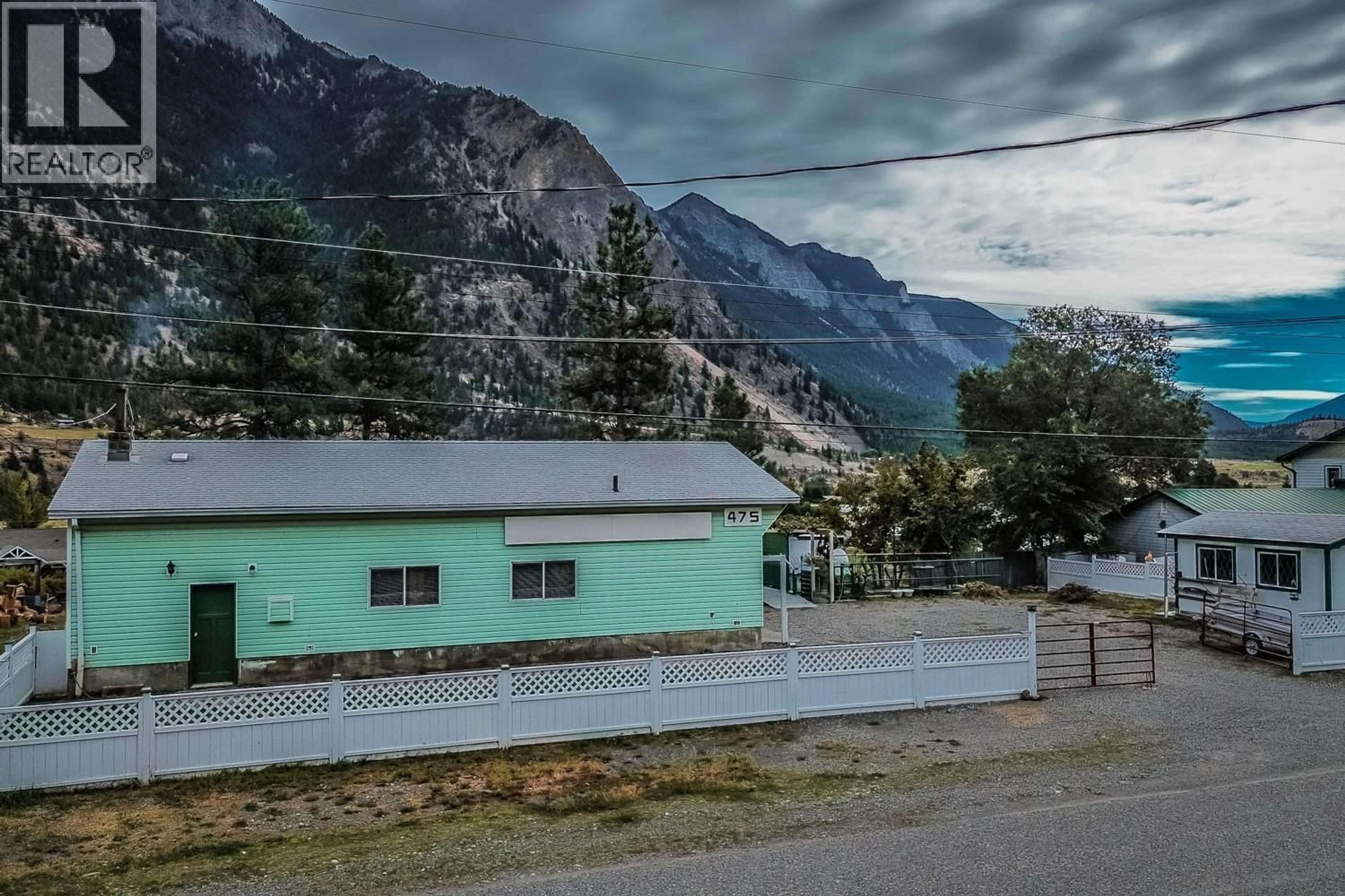 Unknown for 475 DAVIDSON CRESCENT, Lillooet British Columbia V0K1V0