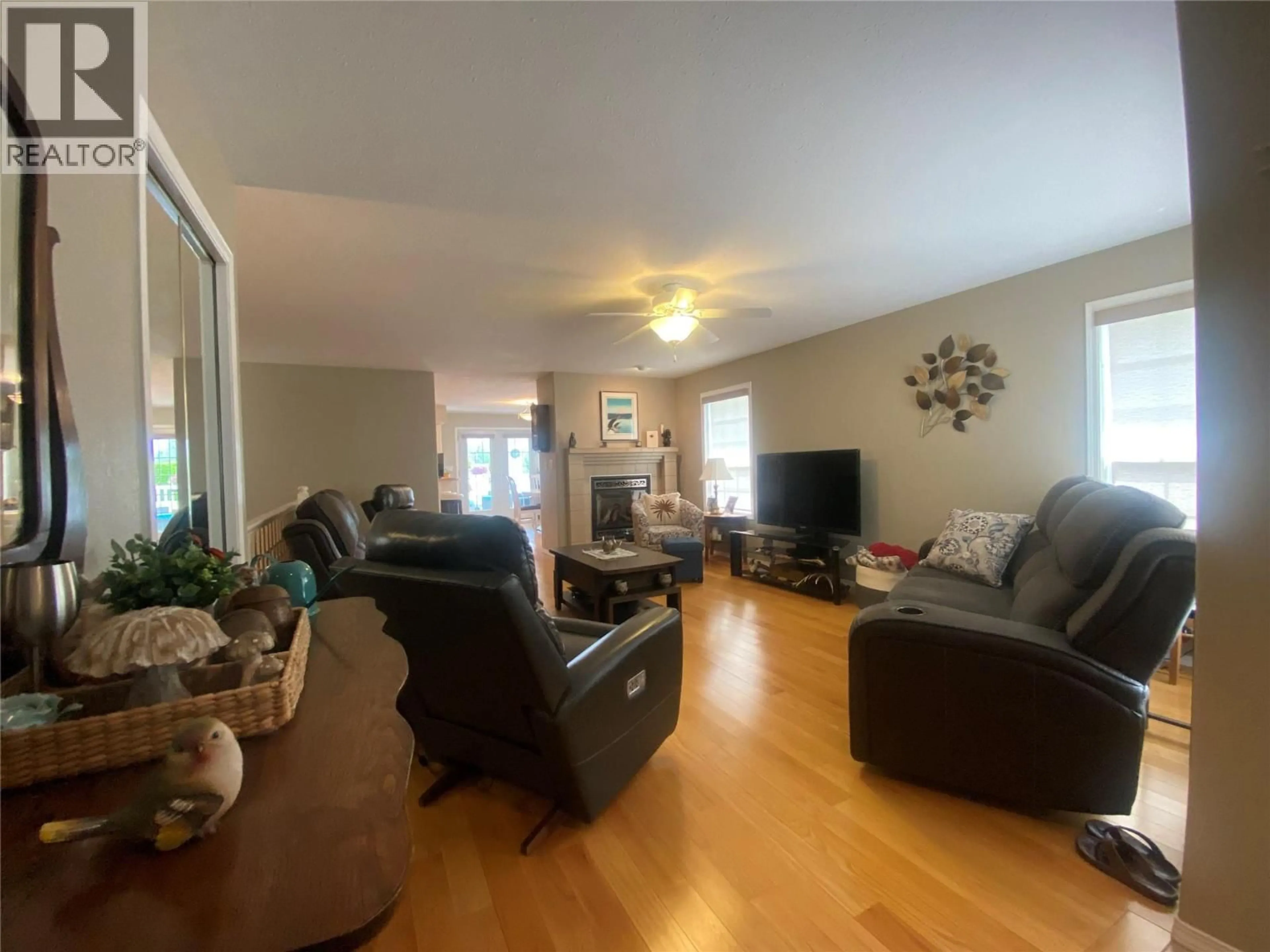 Living room with furniture, unknown for 765 JASPER AVENUE, Grand Forks British Columbia V0H1H4
