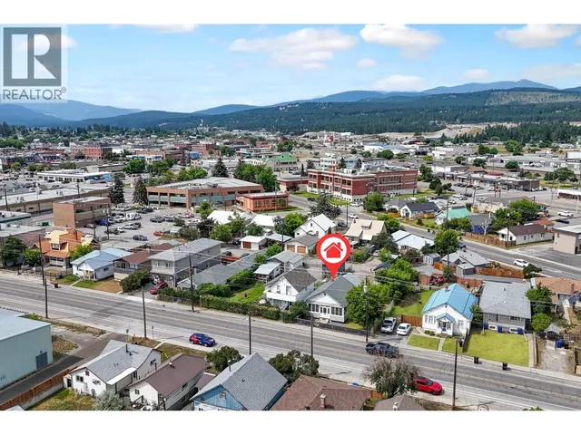 225 14 AVENUE NORTH, Cranbrook 2