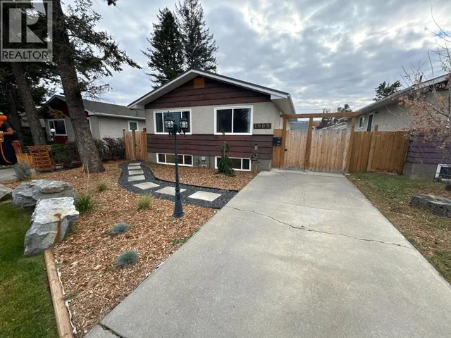 1909 2ND STREET SOUTH, Cranbrook 2