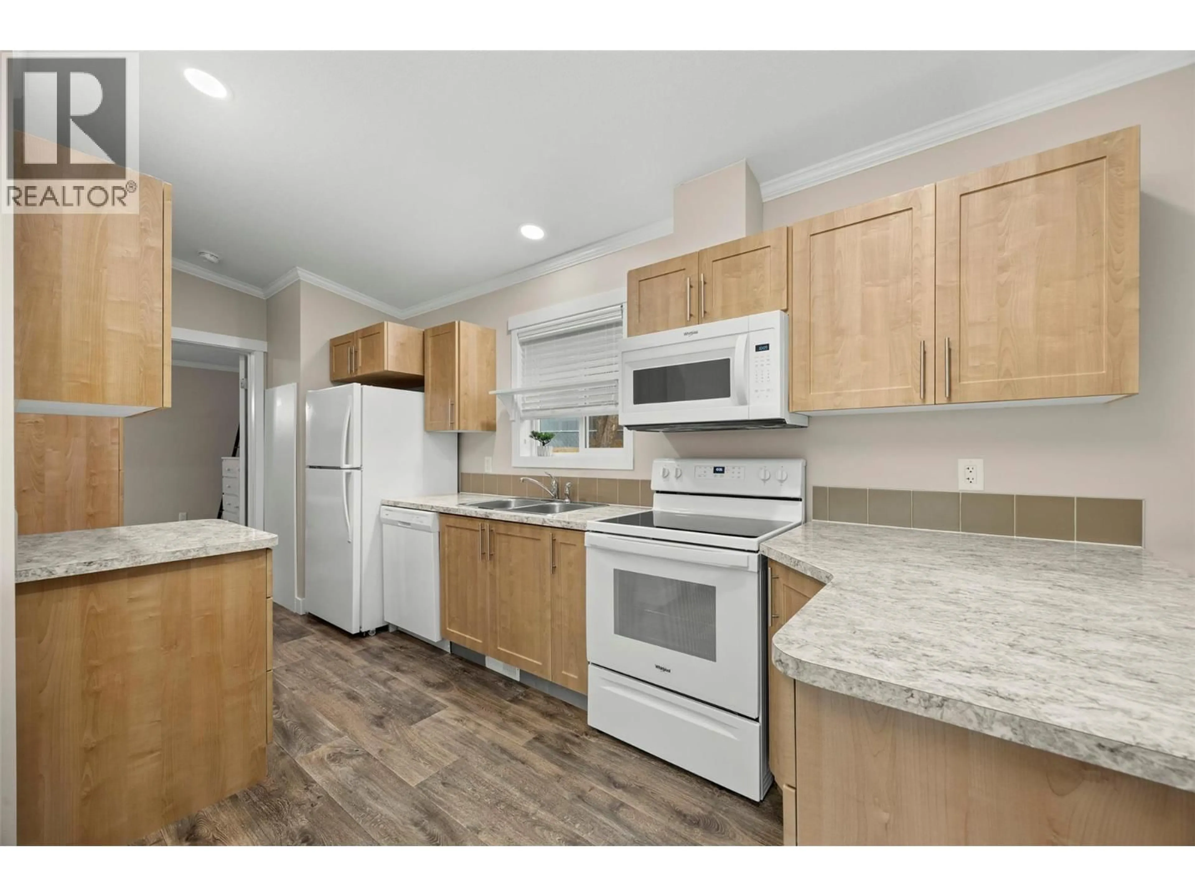 Standard kitchen, wood/laminate floor for 33 - 1860 BOUCHERIE ROAD, West Kelowna British Columbia V4T2A2