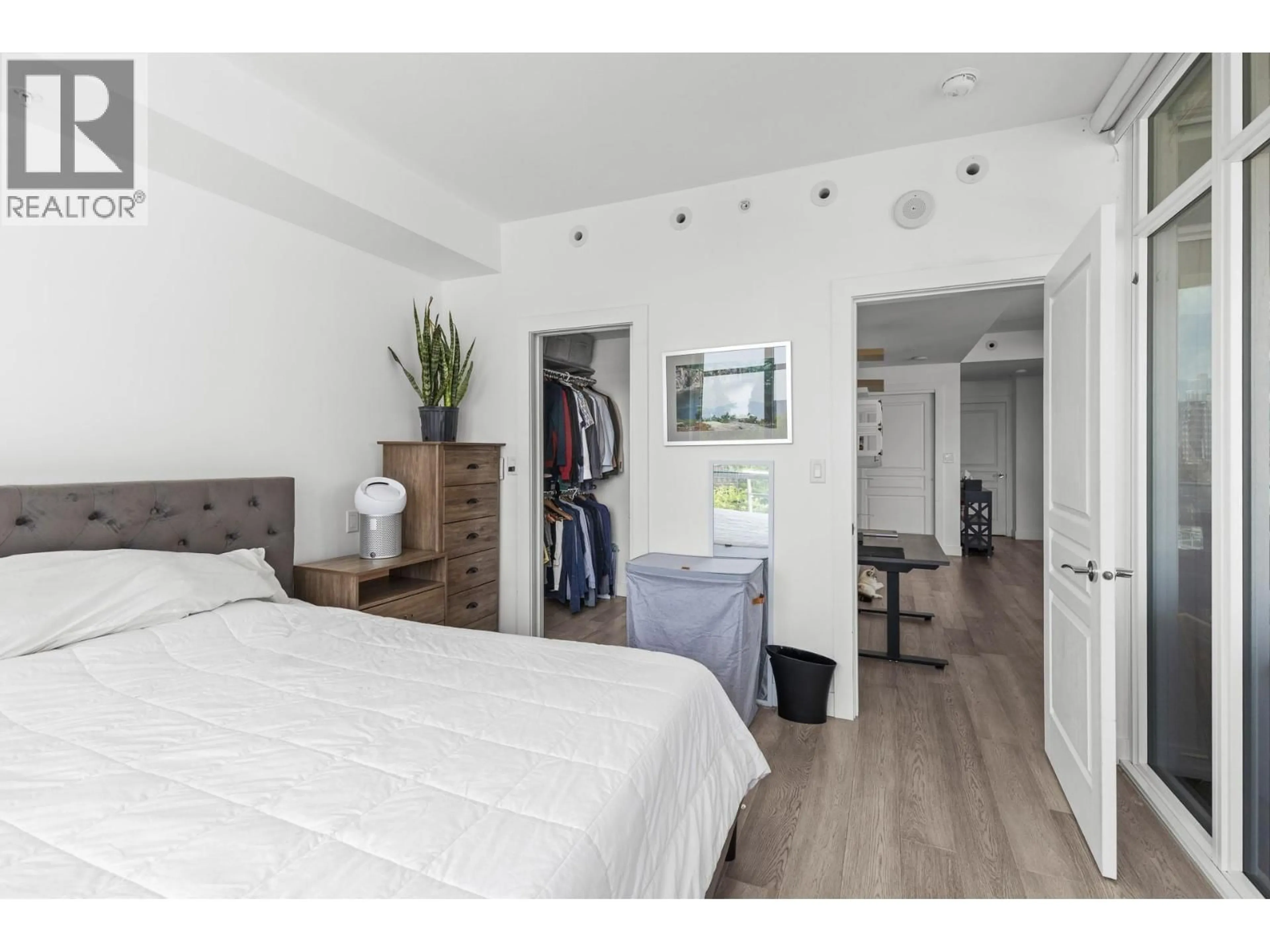 Unknown for 405 - 1151 SUNSET DRIVE, Kelowna British Columbia V1Y0G2