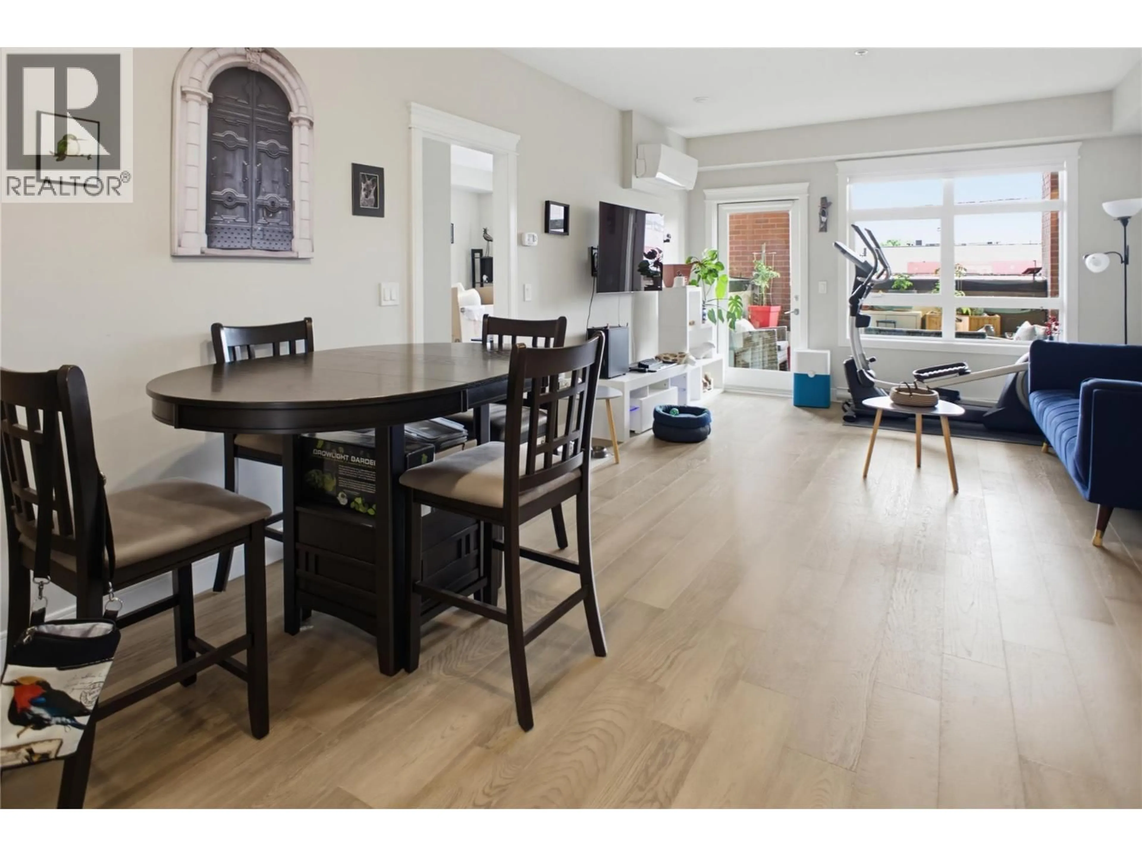 Dining room, wood/laminate floor for 205 - 568 LORNE STREET, Kamloops British Columbia V2C1W3