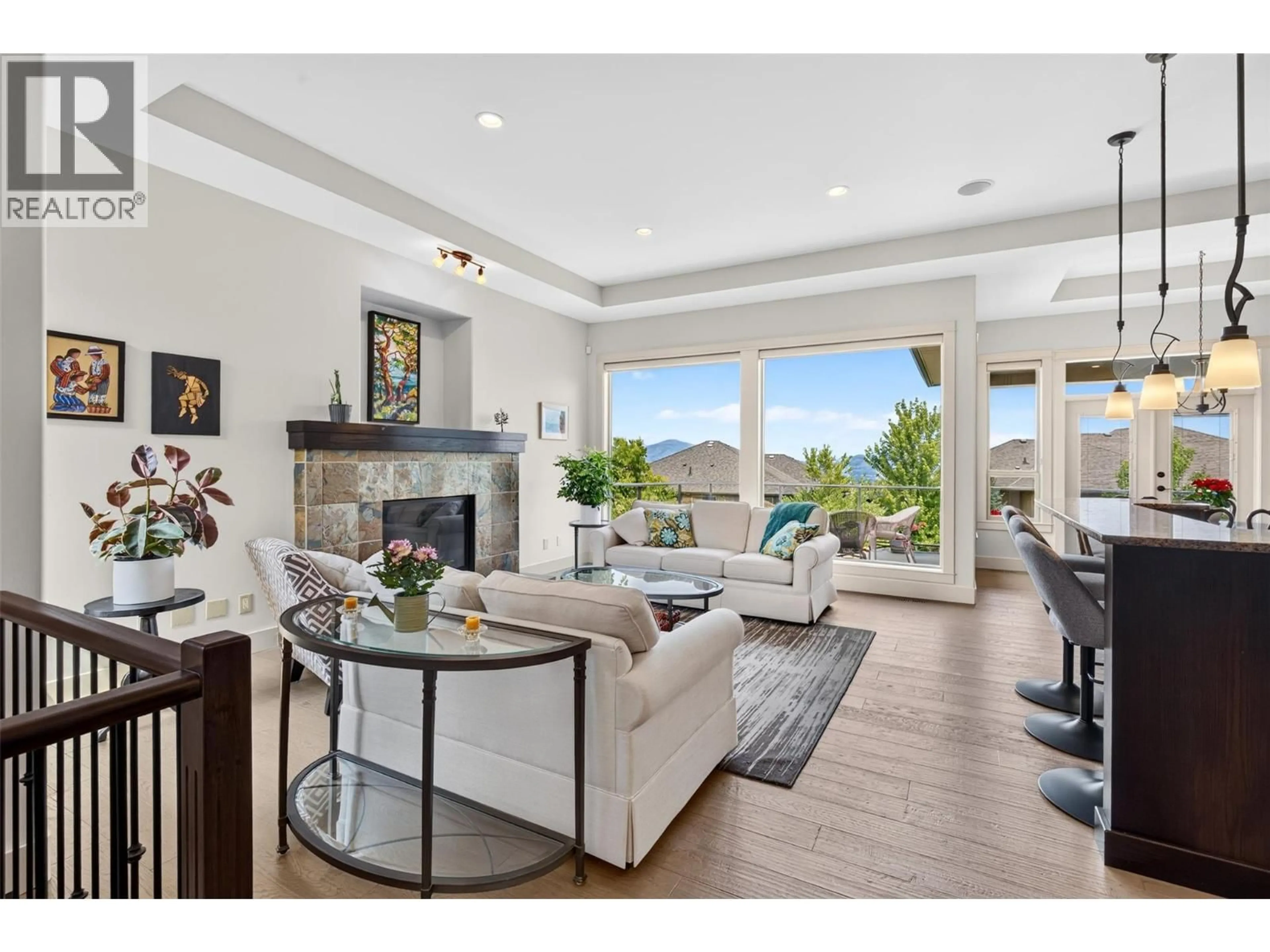 Living room with furniture, unknown for 788 CROZIER AVENUE, Kelowna British Columbia V1W5B2
