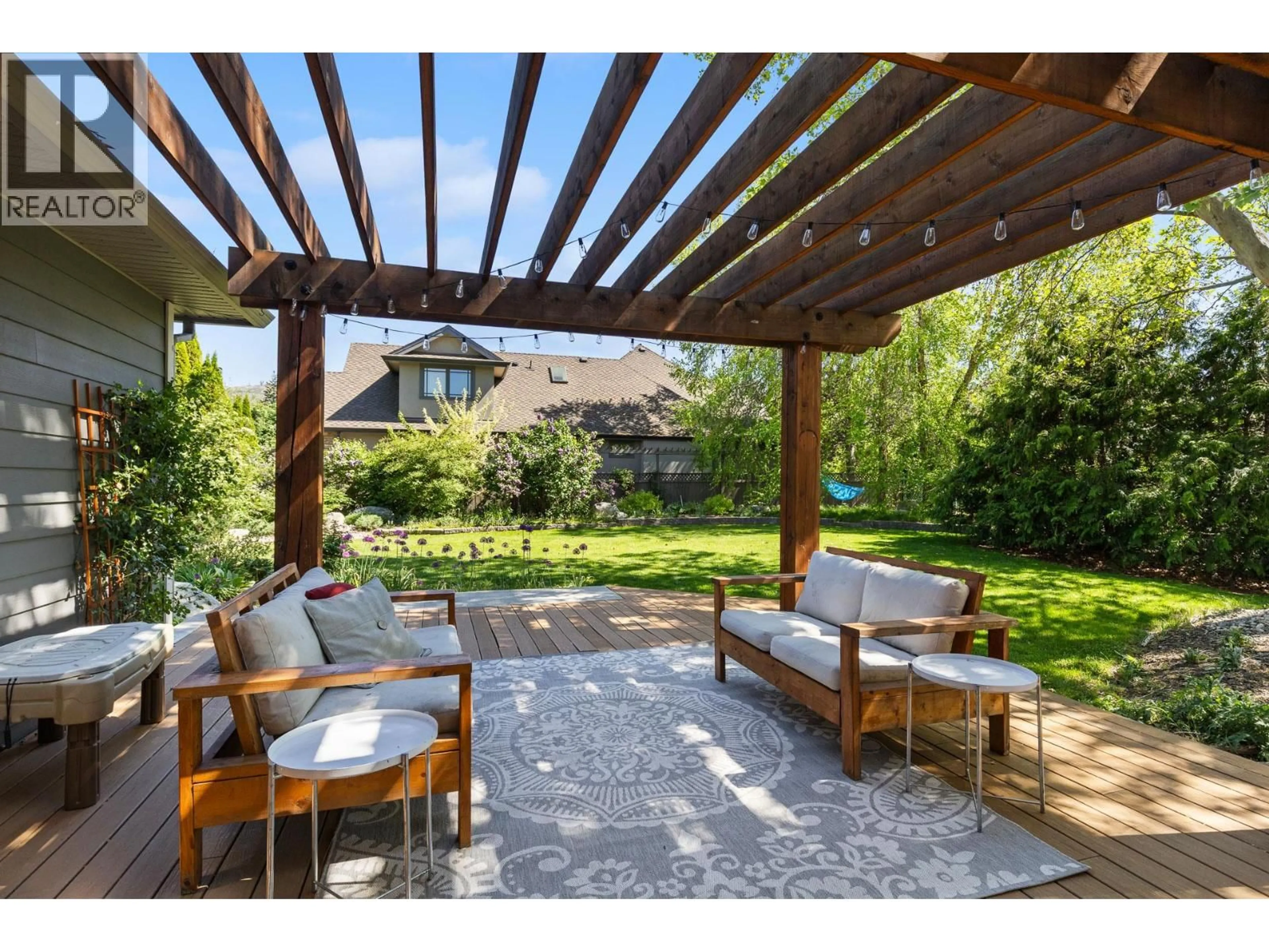 Patio, street for 1717 CANYON VIEW COURT, Kelowna British Columbia V1W4A2