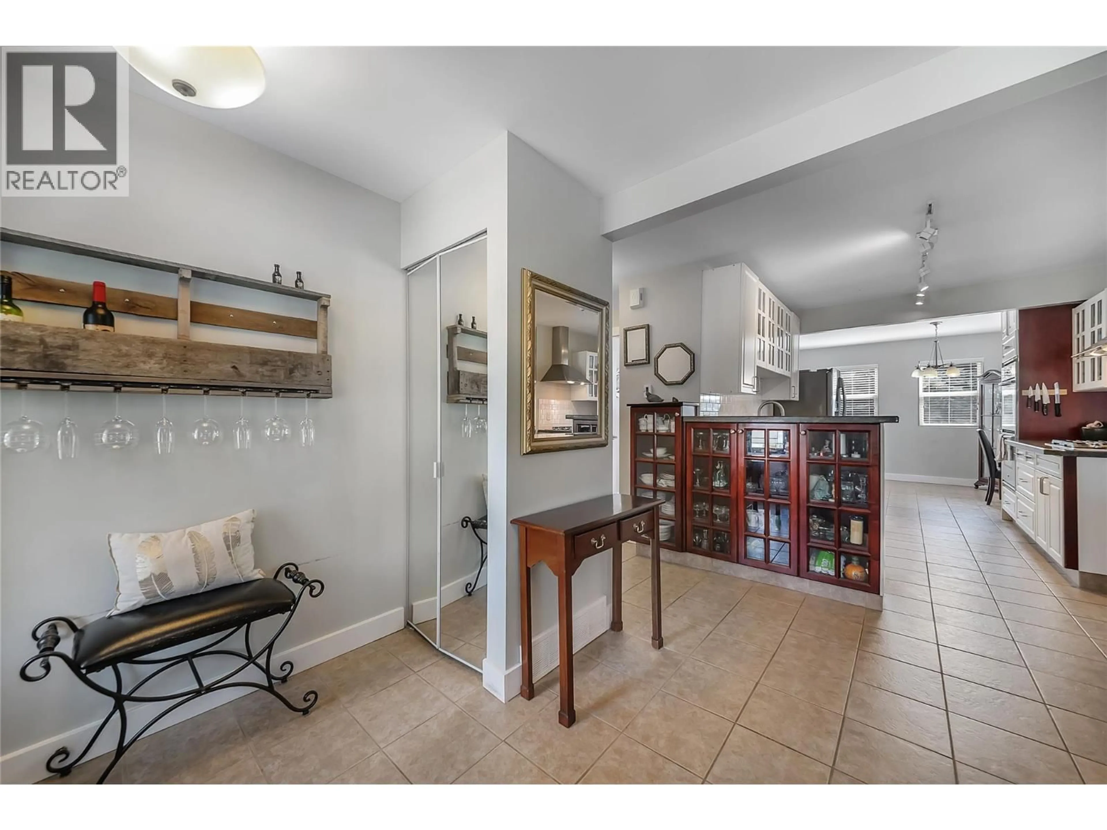 Indoor entryway for 1366 RIDGEDALE AVENUE, Penticton British Columbia V2A2S2