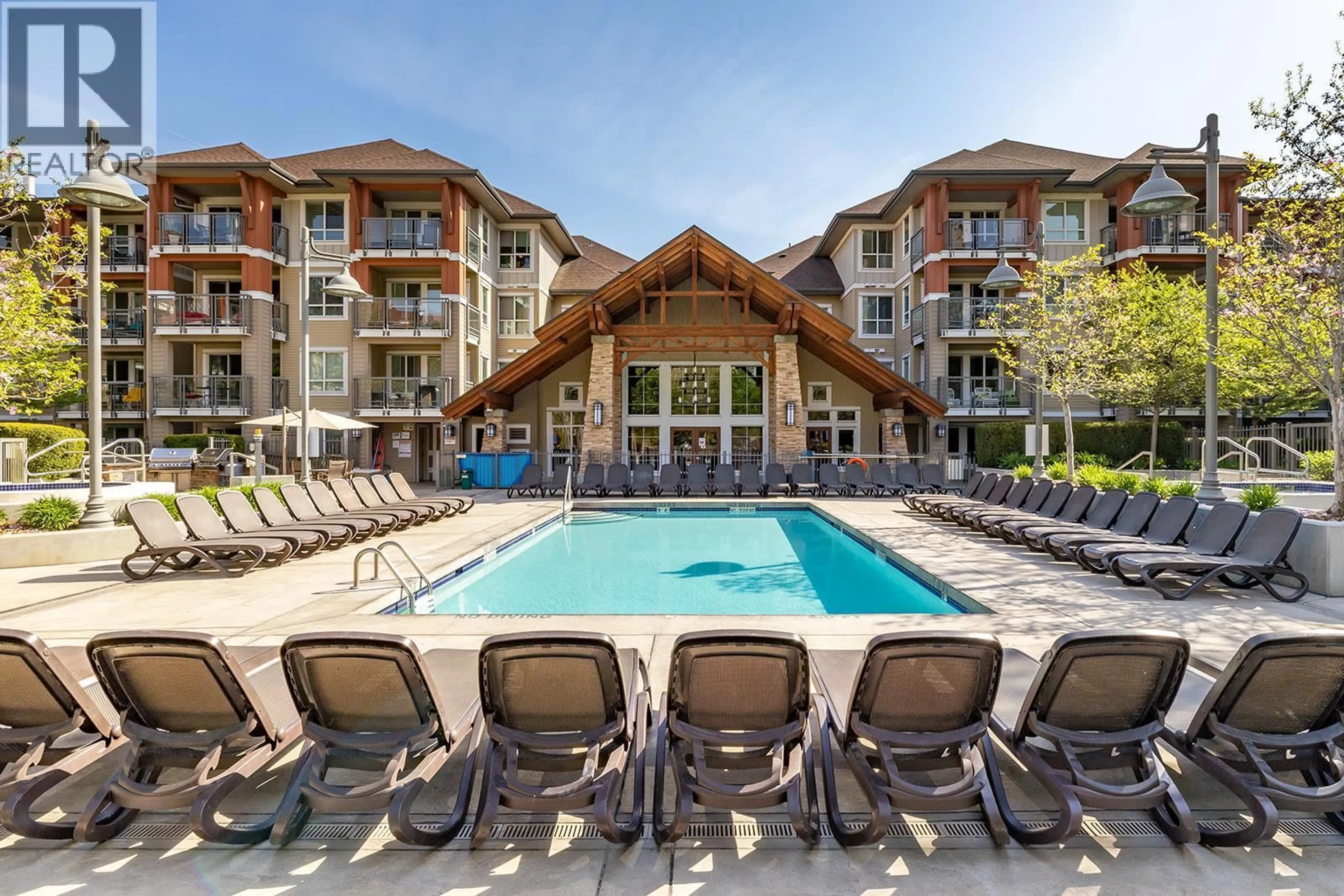 Pool for 208 - 1089 SUNSET DRIVE, Kelowna British Columbia V1Y9Z3