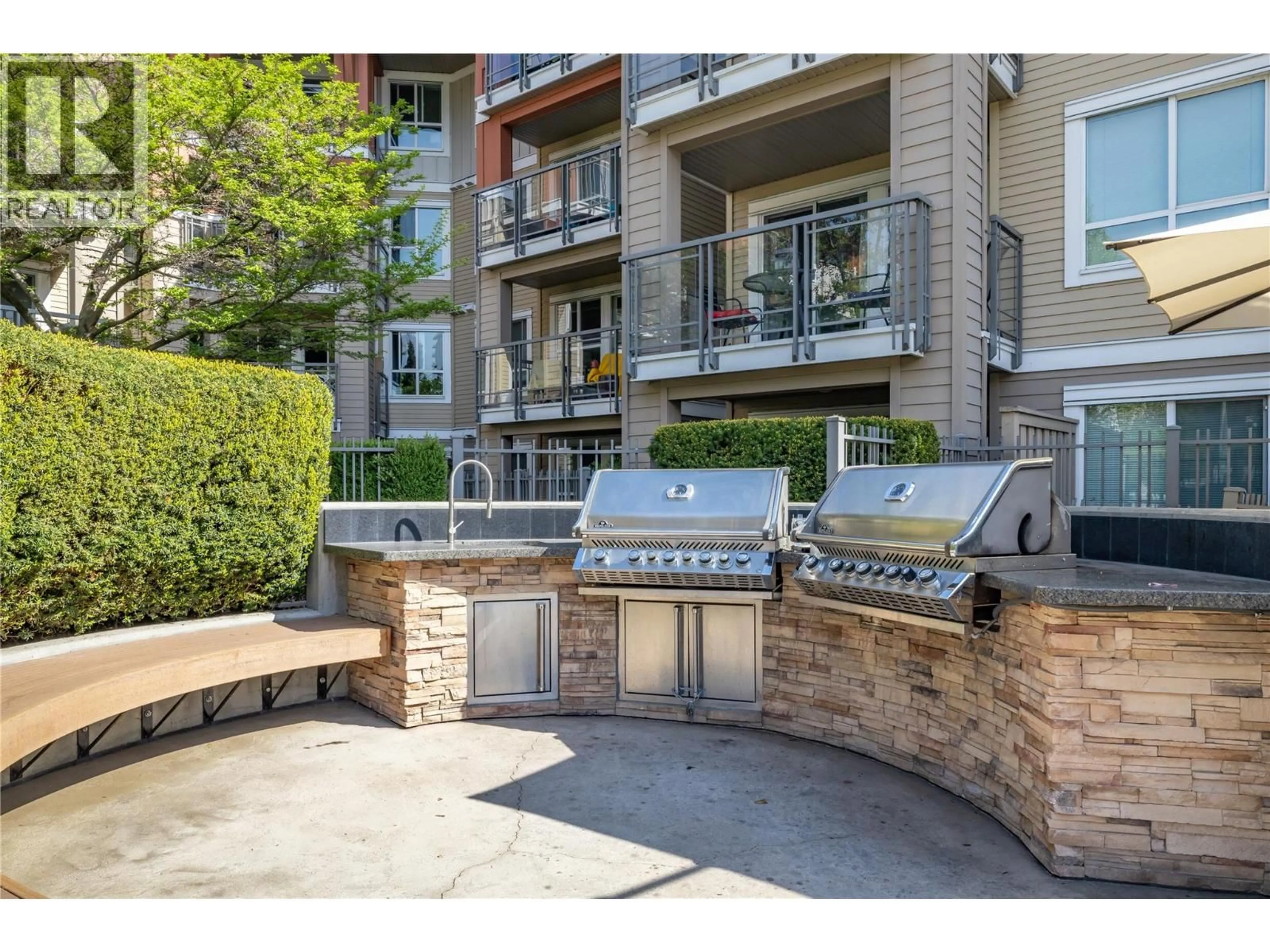 Patio, street for 208 - 1089 SUNSET DRIVE, Kelowna British Columbia V1Y9Z3
